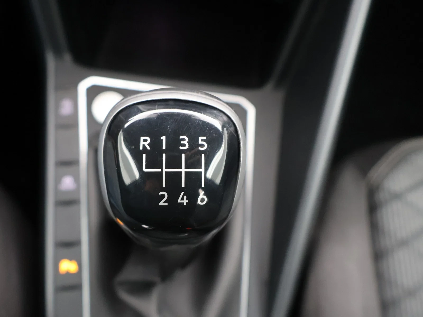 Volkswagen-Taigo-image-20