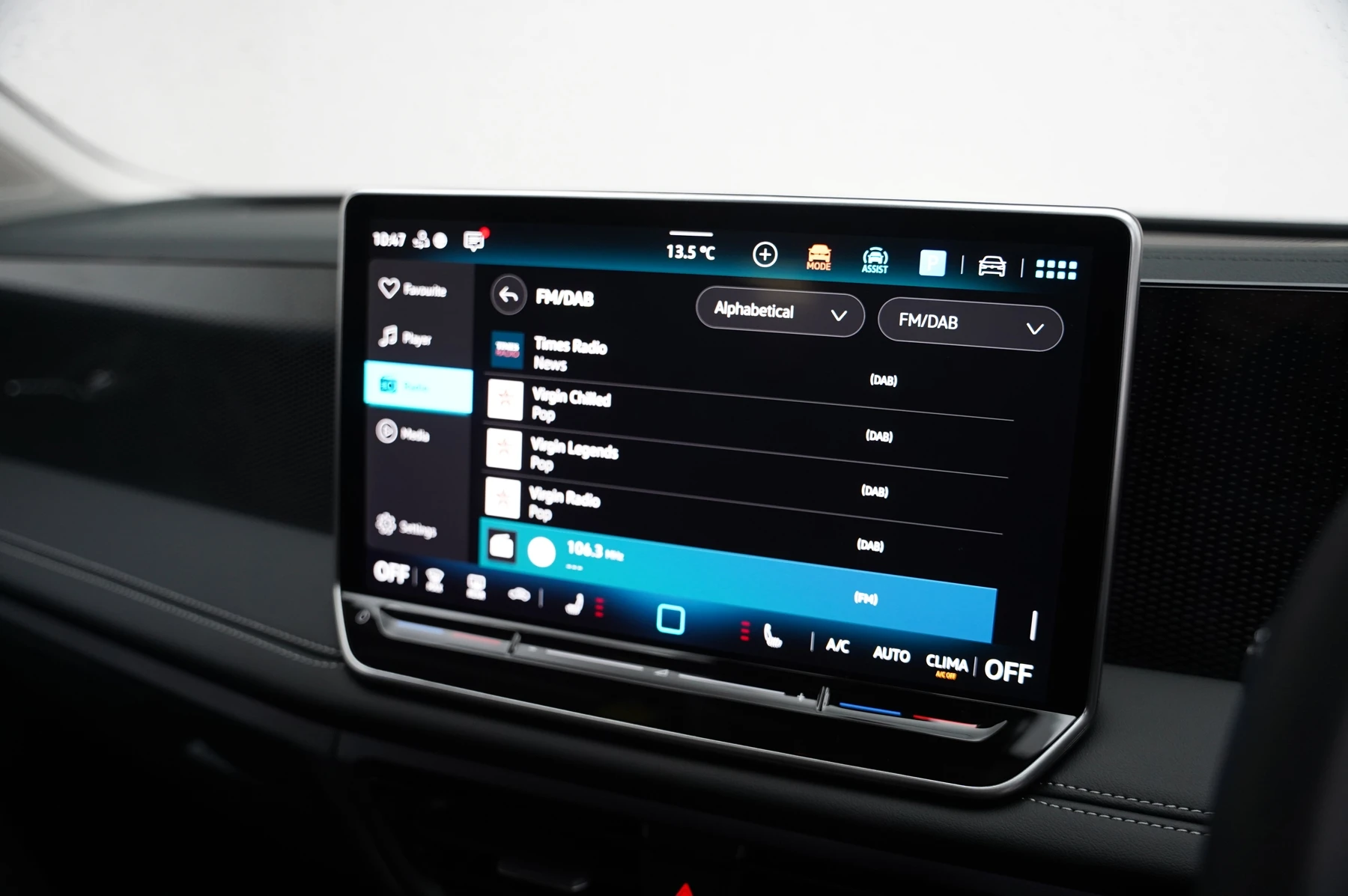 Volkswagen-Tiguan-image-29