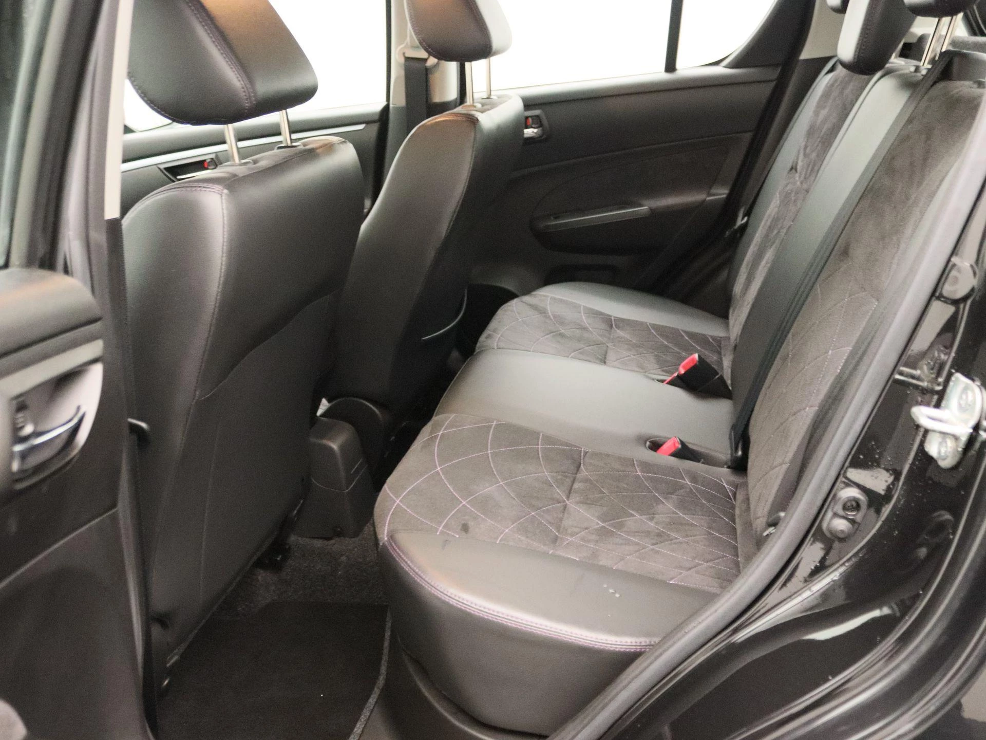 Suzuki-Swift-image-18
