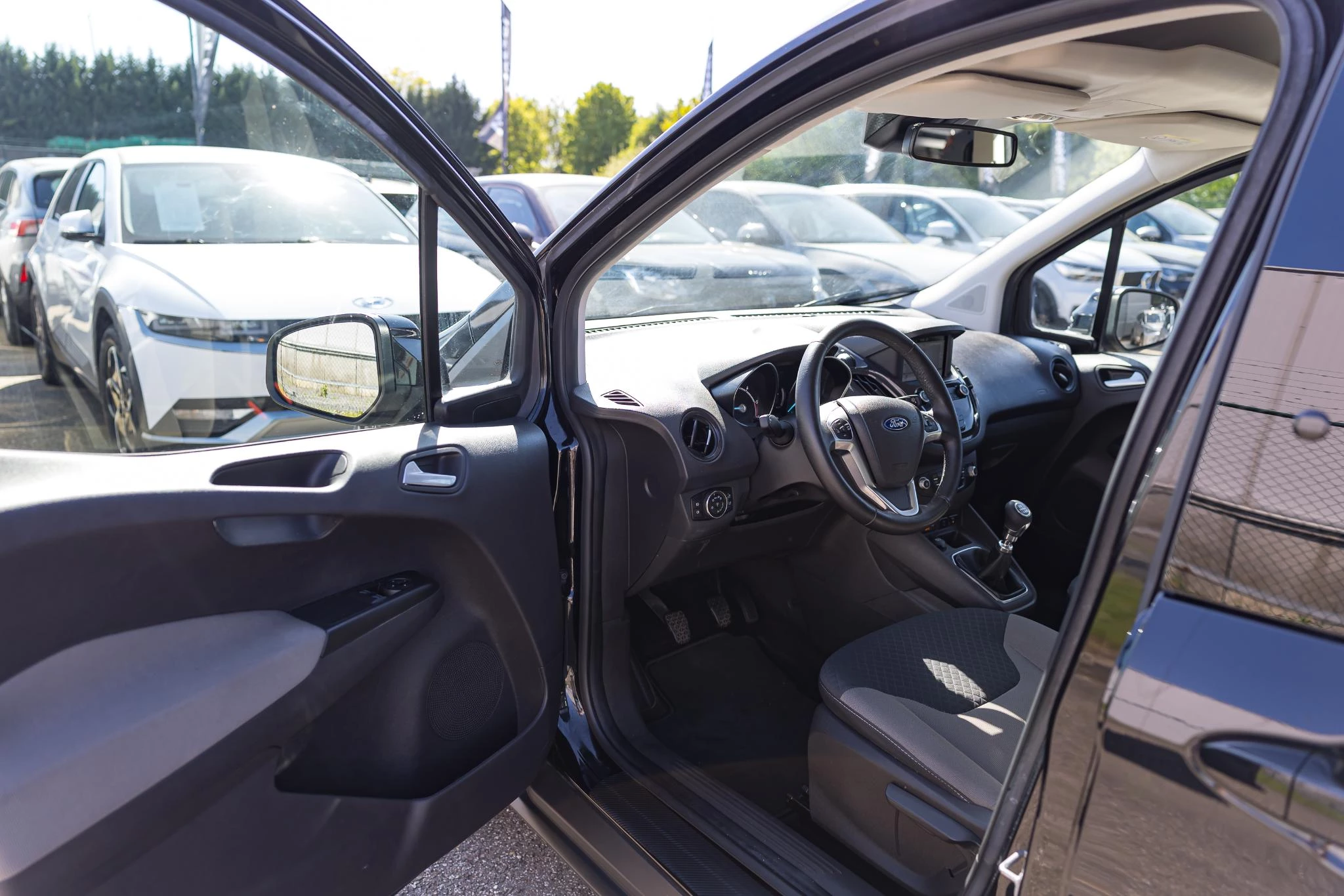 Ford Tourneo 1.5 TDCi 75kW Ambiente