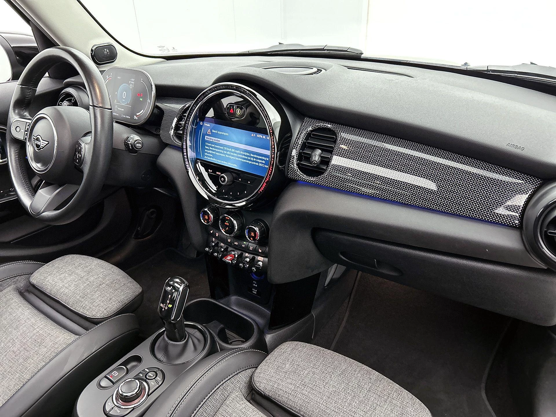 MINI-Cooper S-image-22