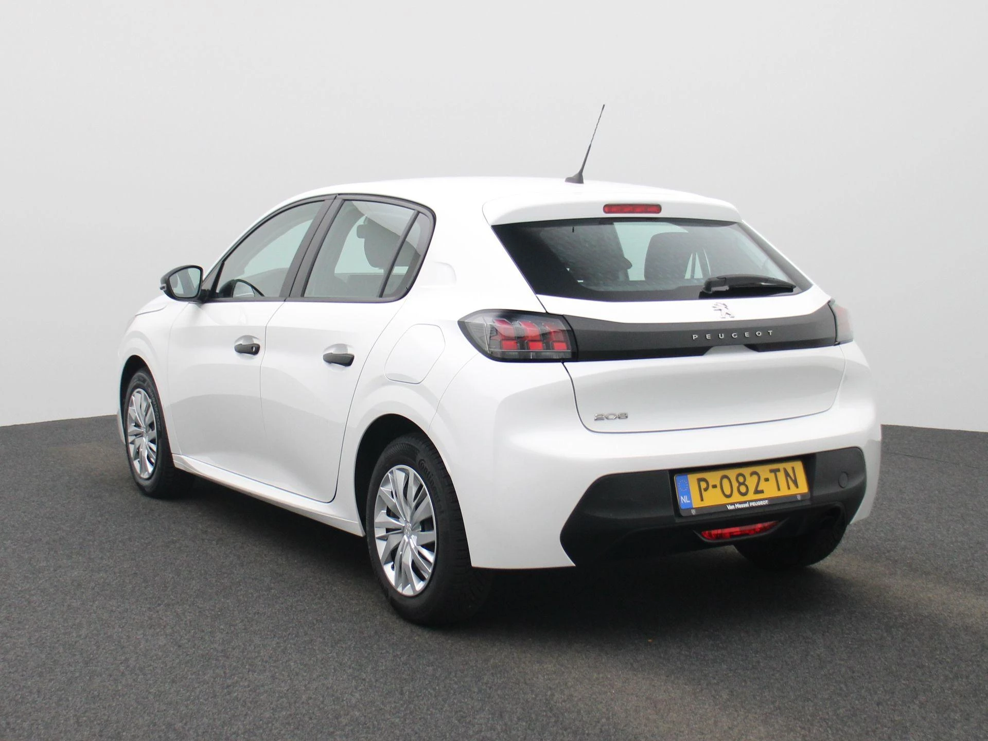 Peugeot-208-image-1