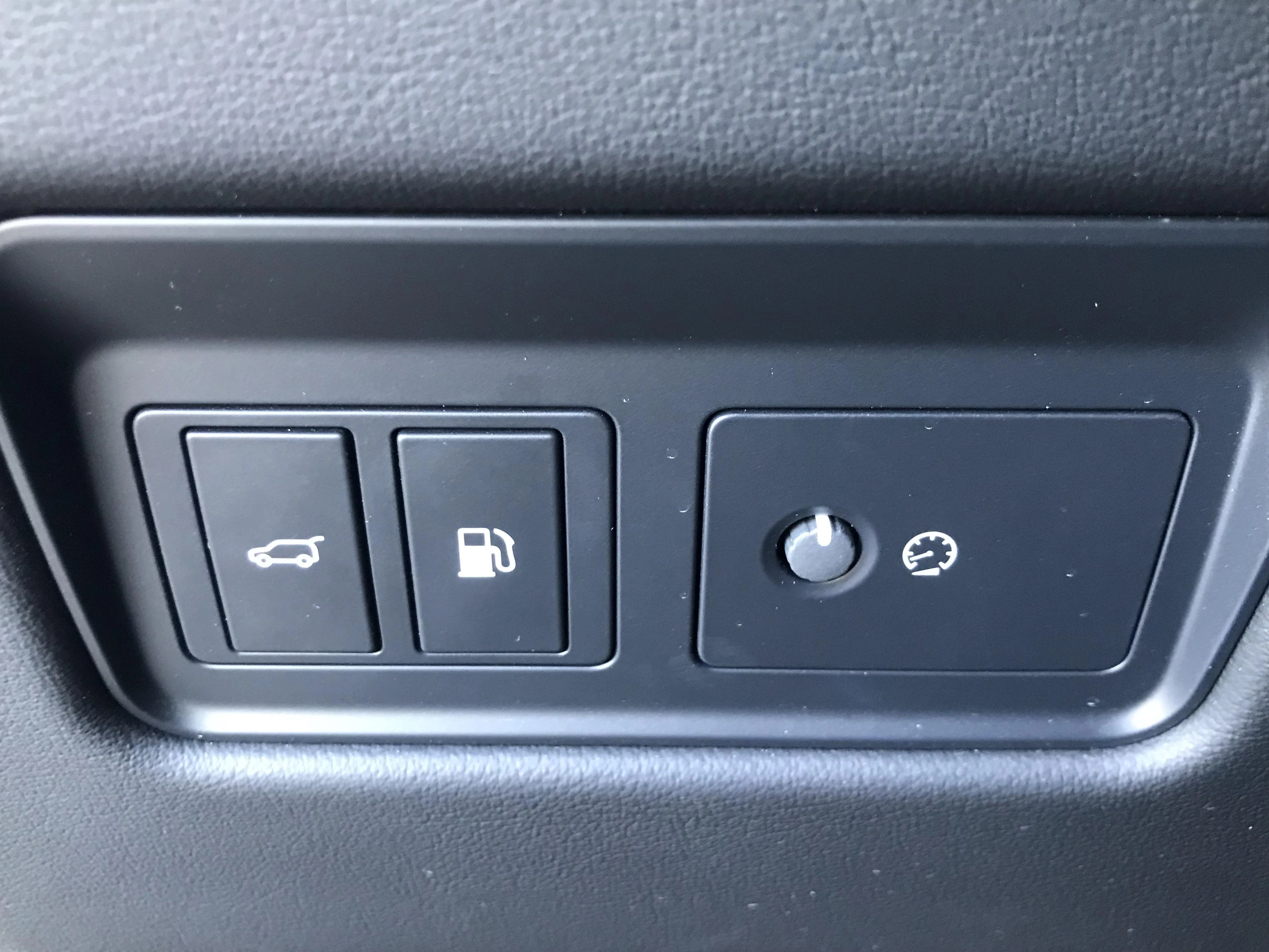 Jaguar-F-PACE-image-14