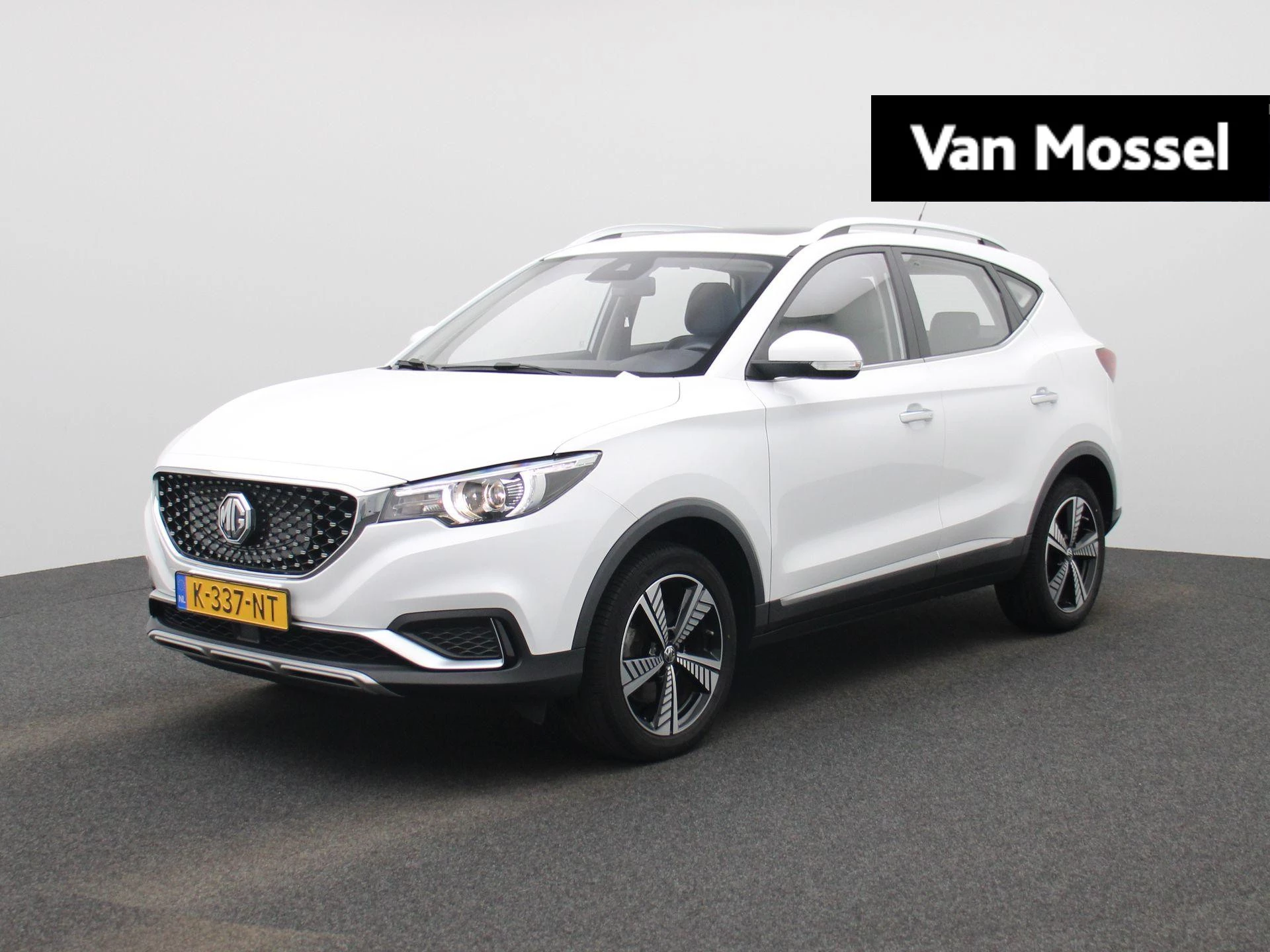 MG-ZS EV-image-0