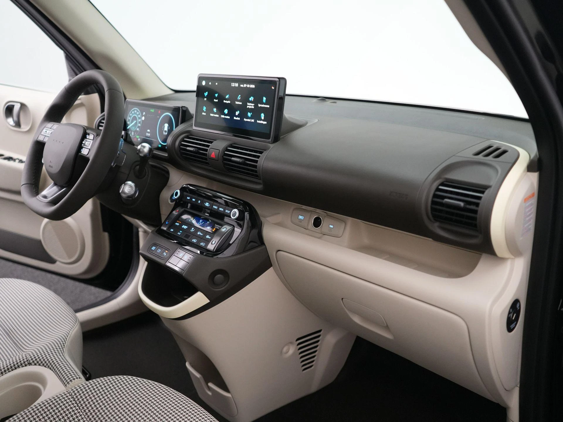 Hyundai-Inster-image-39