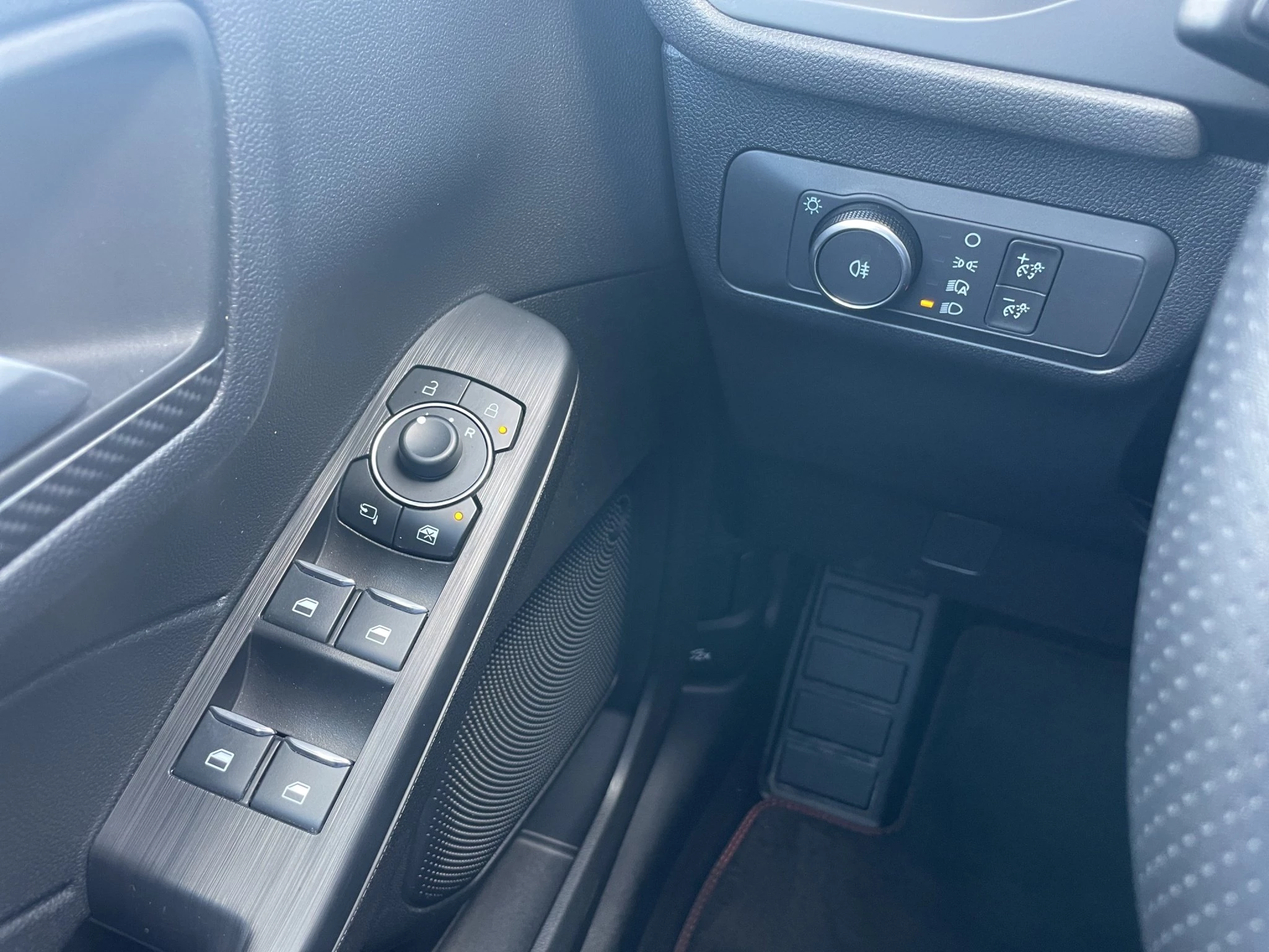 Ford Kuga ST-Line Aut.*PANO*KAM*LED-MATRIX*NAVI*GRA*WINTER-PKT.