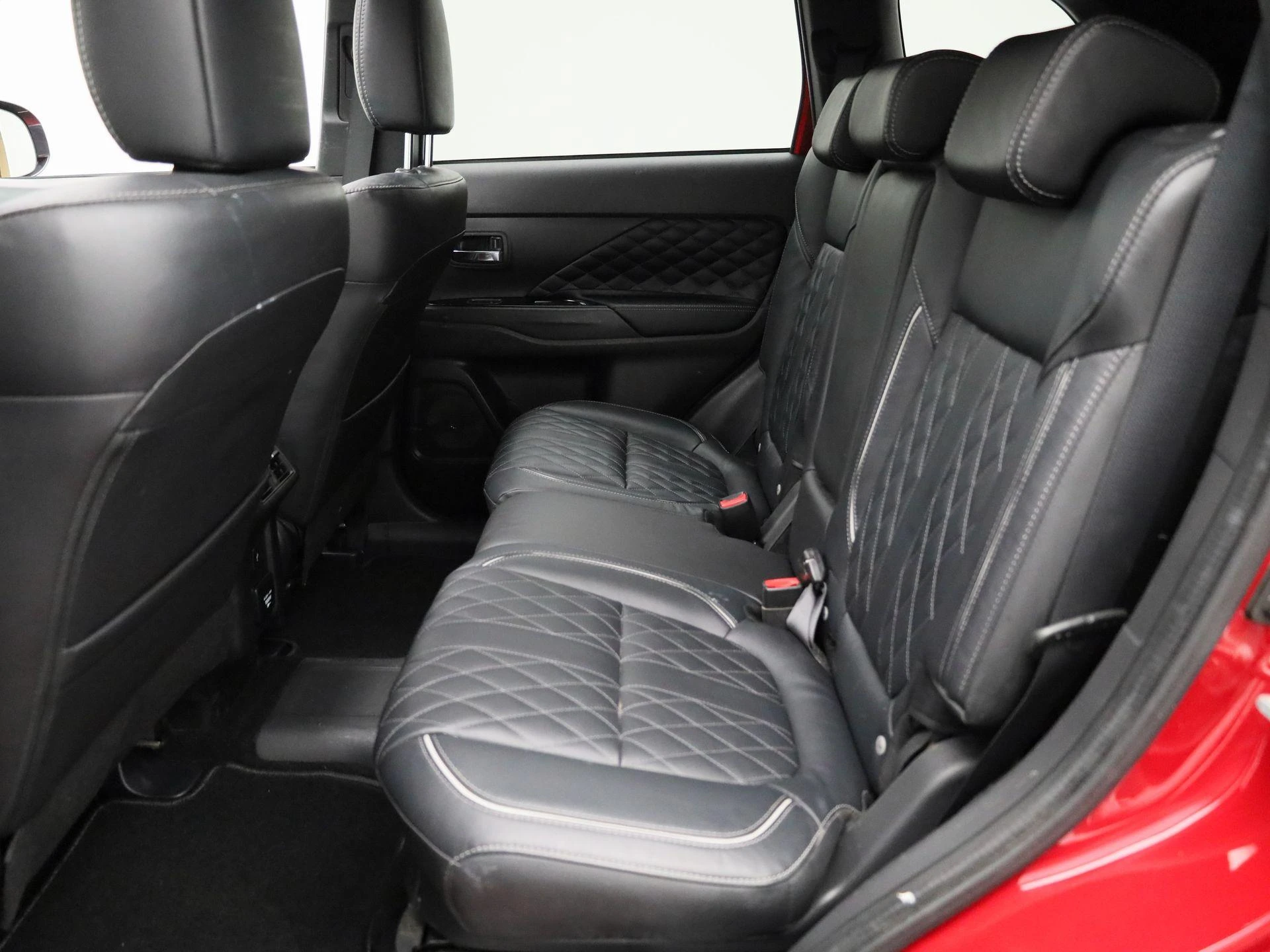 Mitsubishi-Outlander-image-11