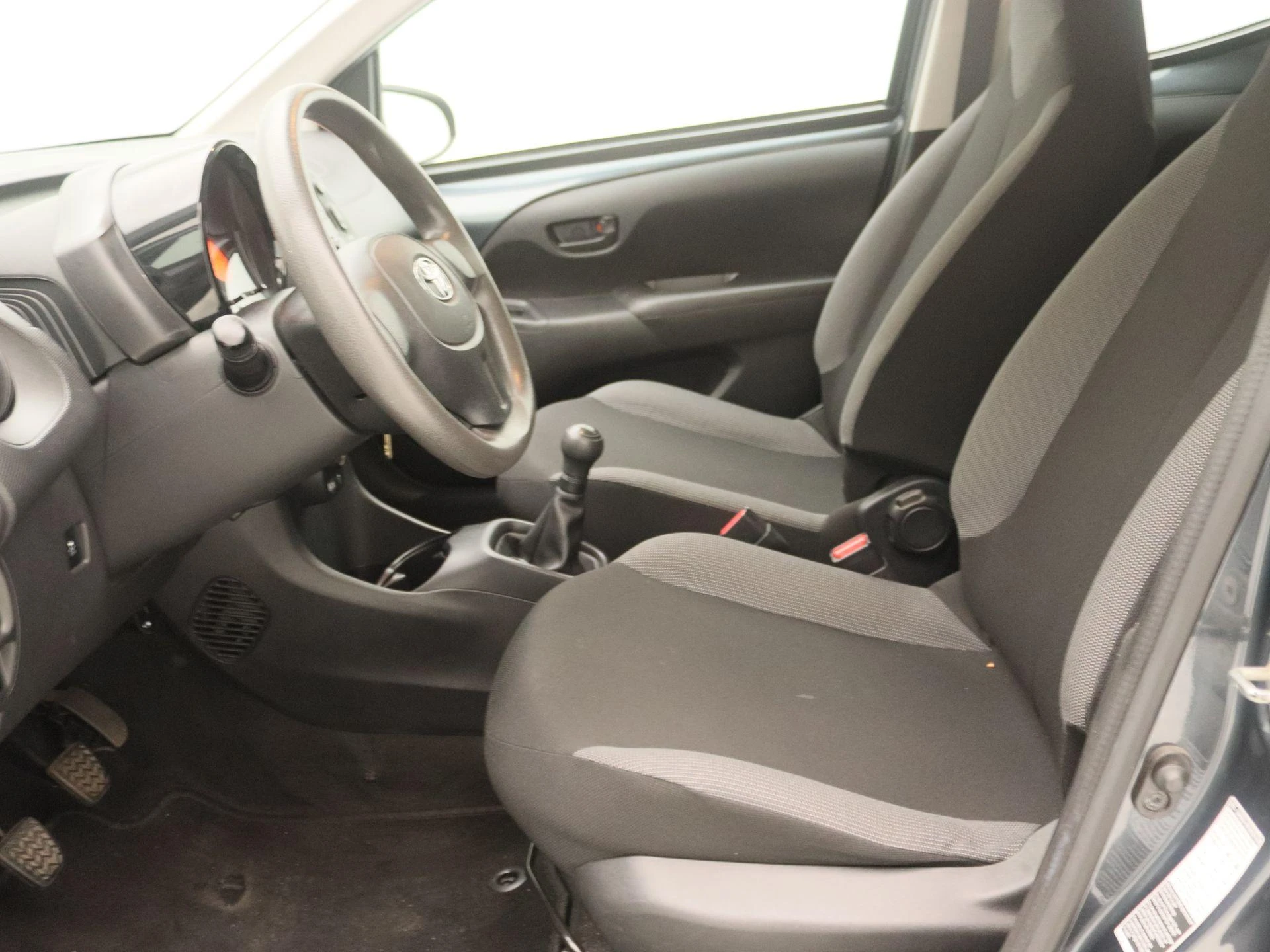 Toyota-Aygo-image-11