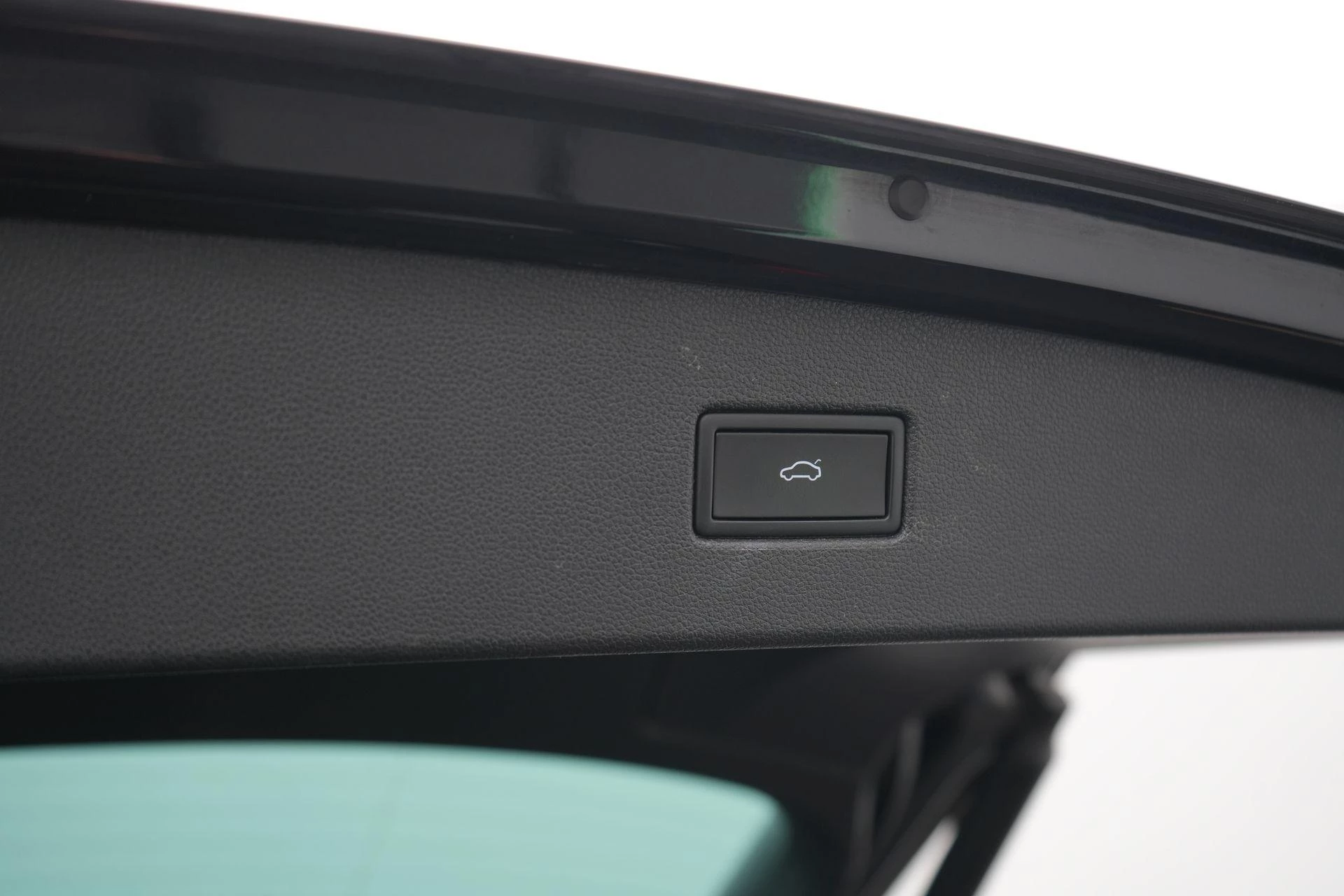 Volkswagen-Tiguan-image-40