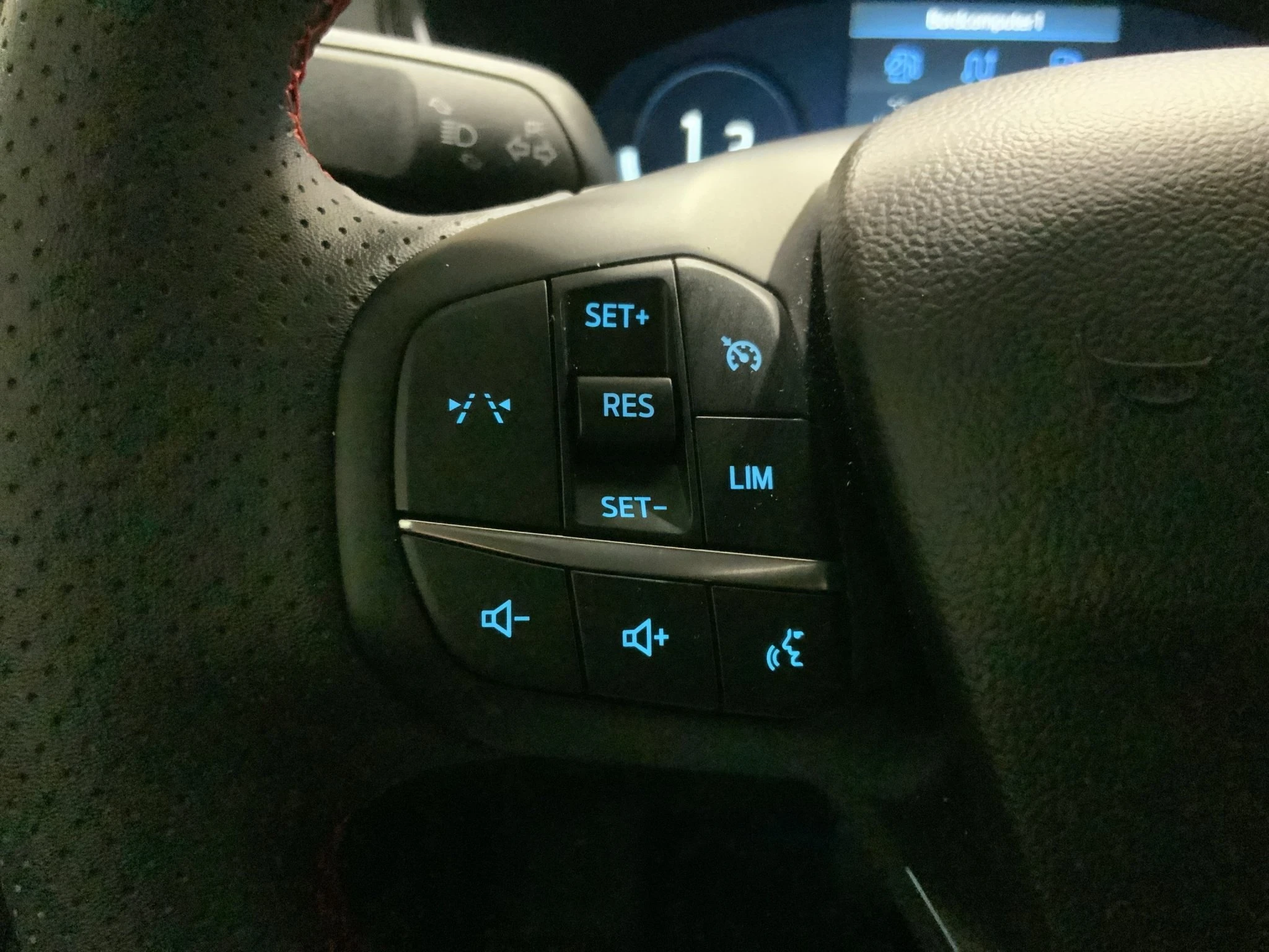 Ford Kuga ST-Line Aut.*KAM*LED-MATRIX*NAVI*GRA*WINTER-PKT.