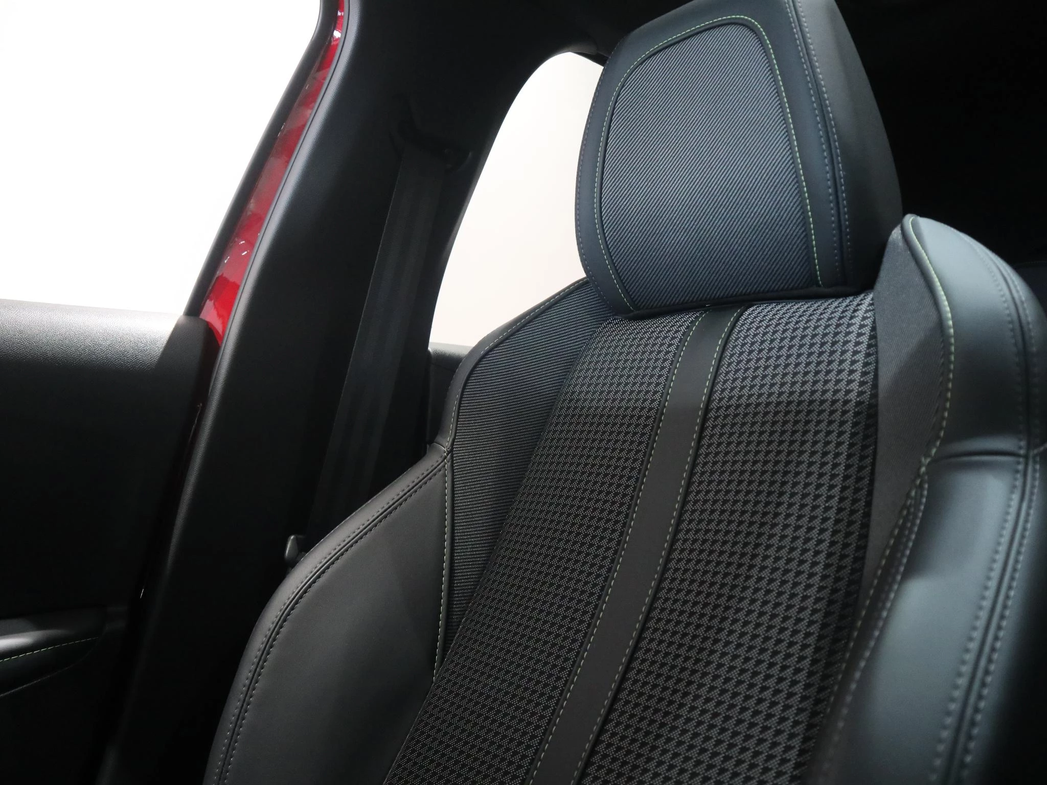 Peugeot e-208 EV GT 350 50 kWh