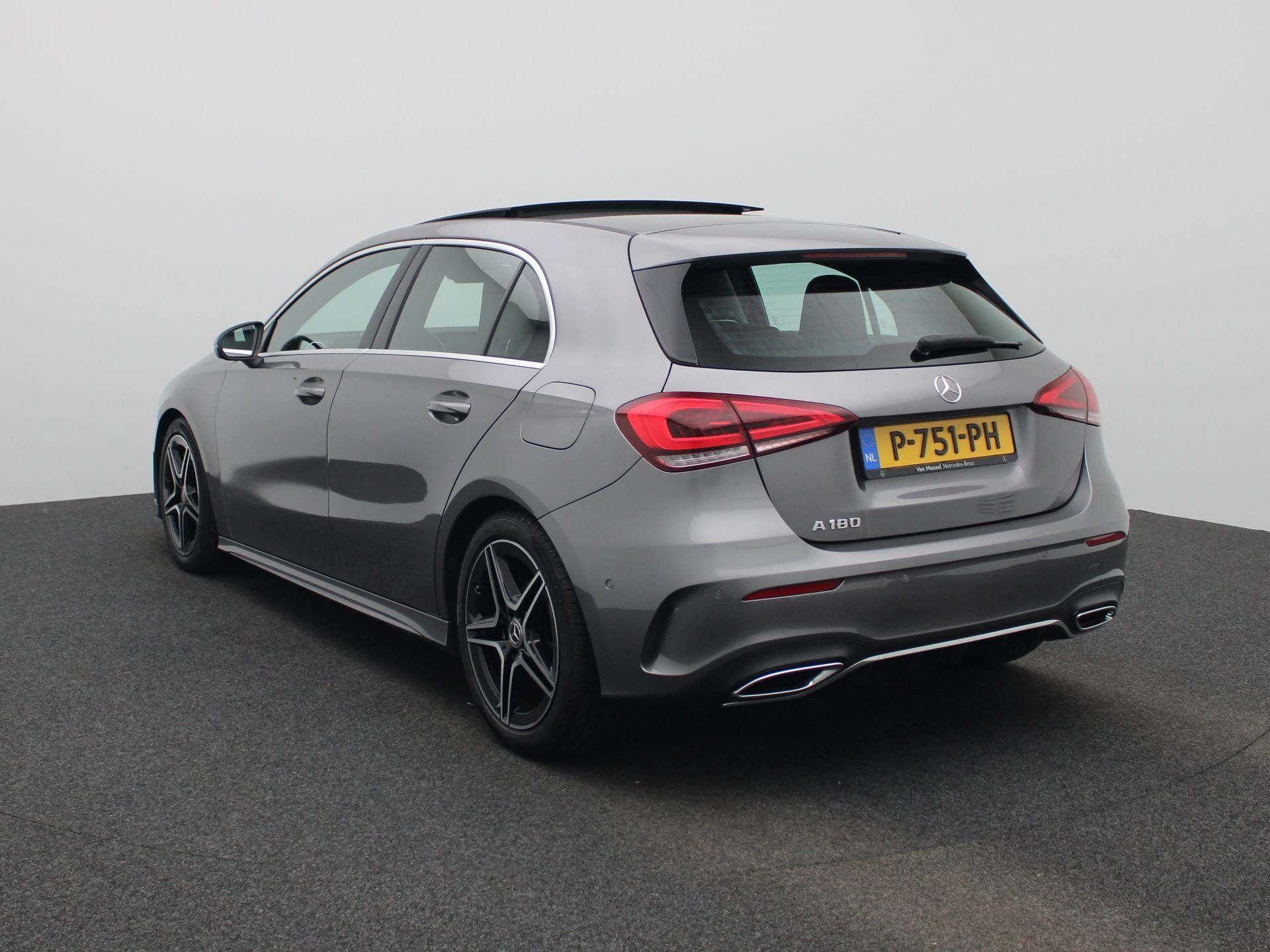 Mercedes-Benz A-Klasse 180 Business Solution AMG