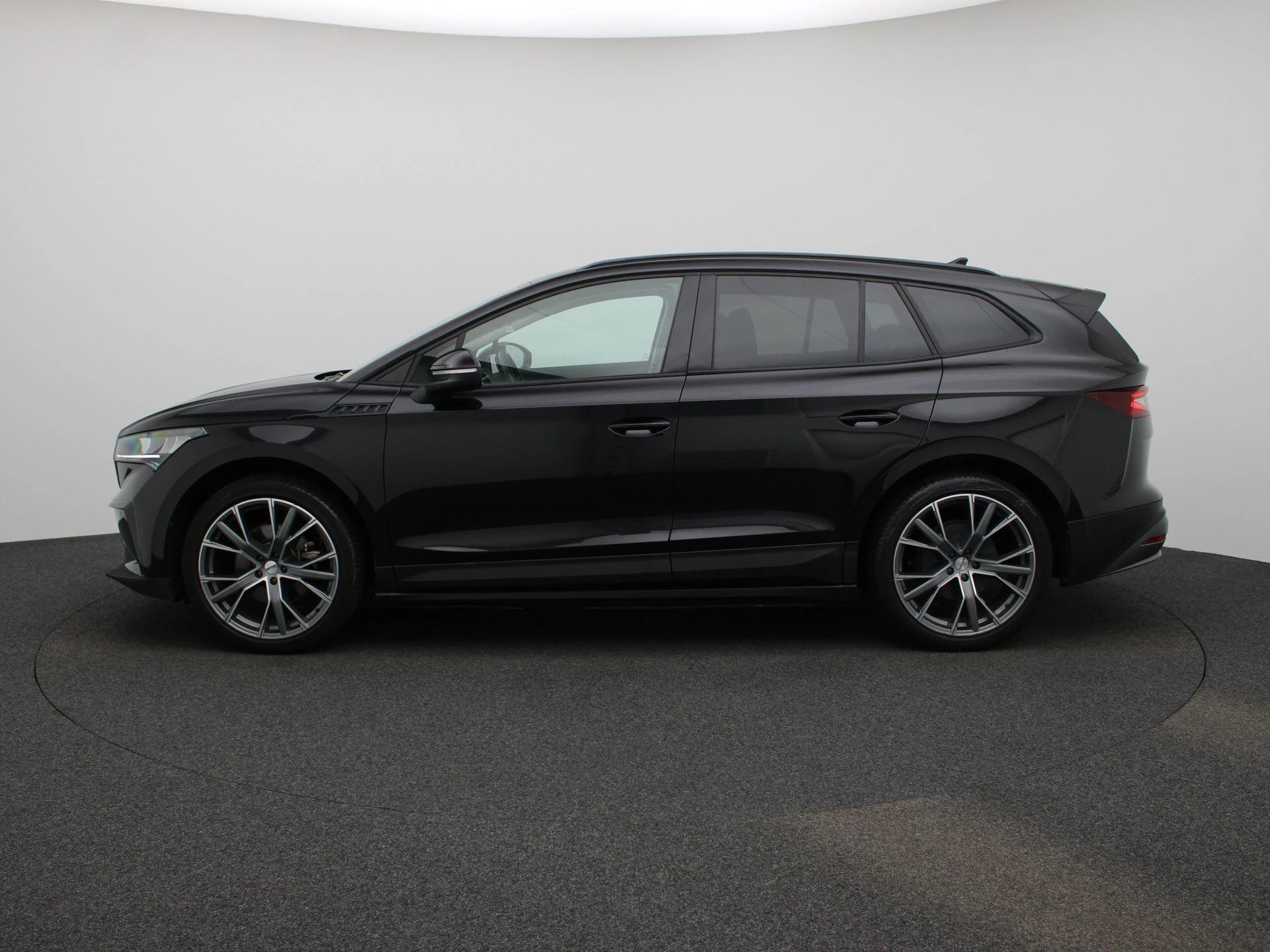 Škoda-Enyaq iV-image-3