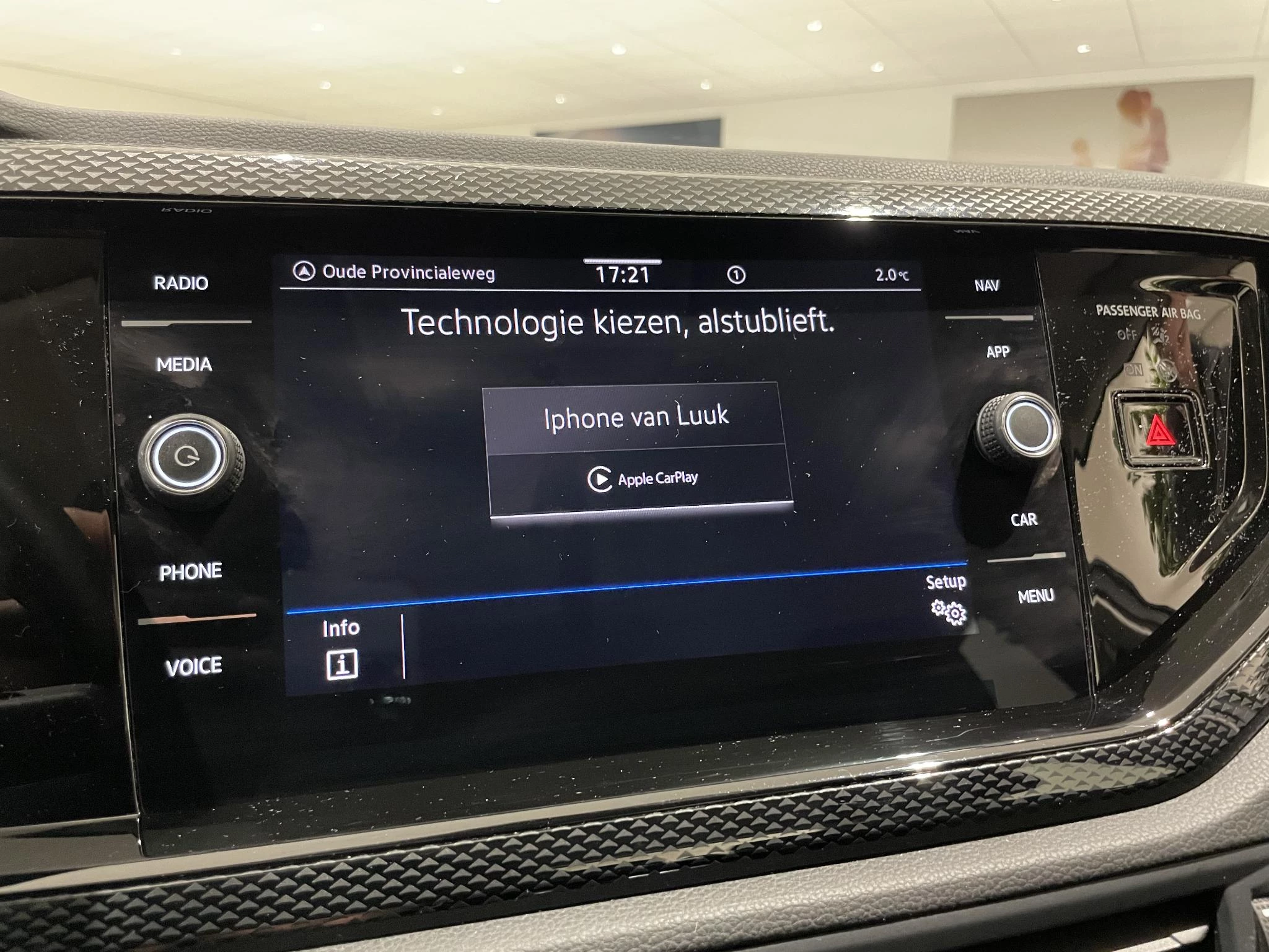 Volkswagen-Polo-image-18