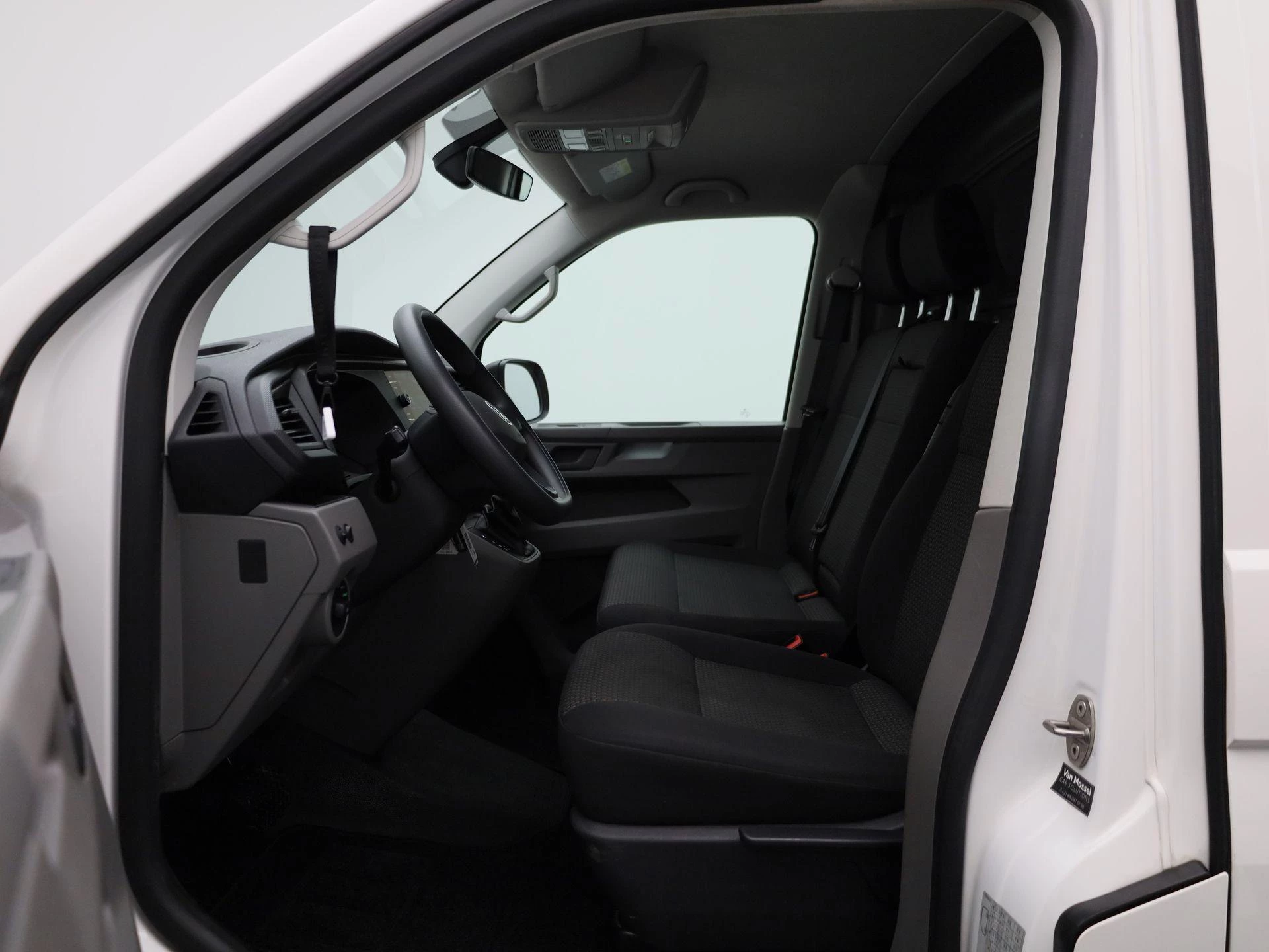 Volkswagen Transporter 2.0 TDI L2H1 150PK