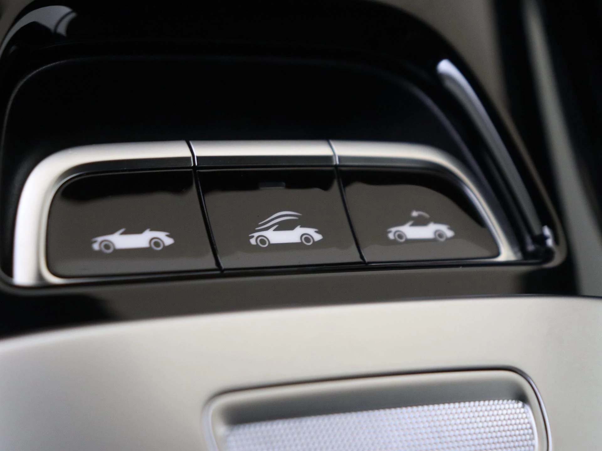 Mercedes-Benz-CLE-image-29