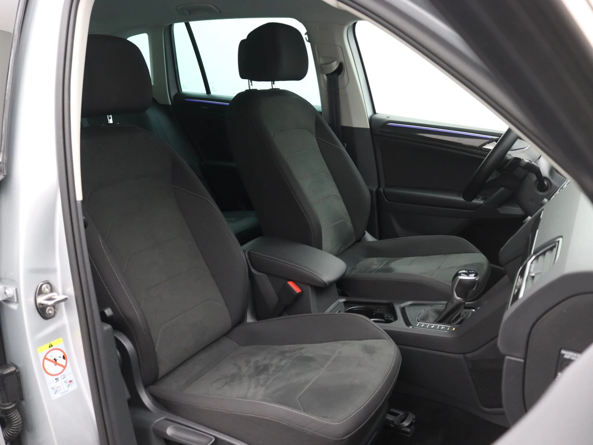 Volkswagen-Tiguan-image-18
