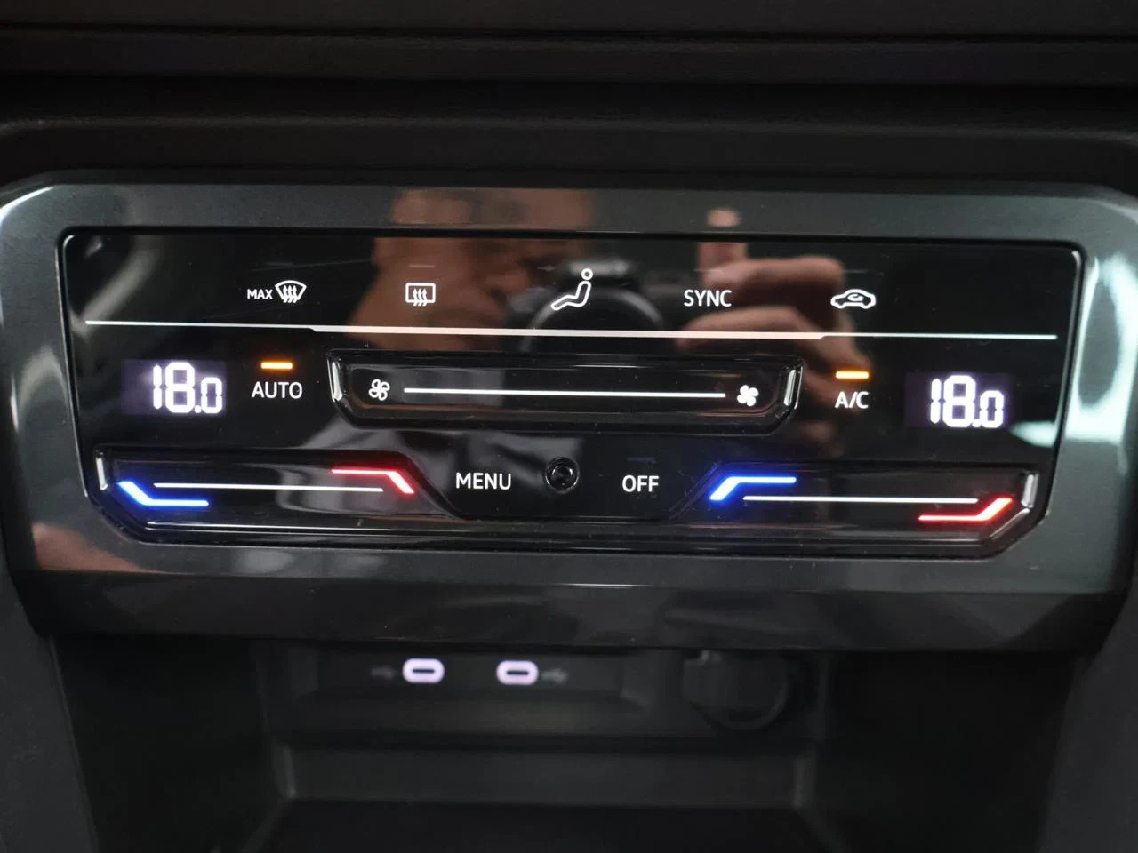 Volkswagen Tiguan eHybrid (PHEV) Tiguan eHybrid 1.4 Life Business 245PK *AUTOMAAT*VIRTUAL COCKPIT*NAVI*APP-CONNECT*CAMERA*PDC*ACC*AIRCO*...*