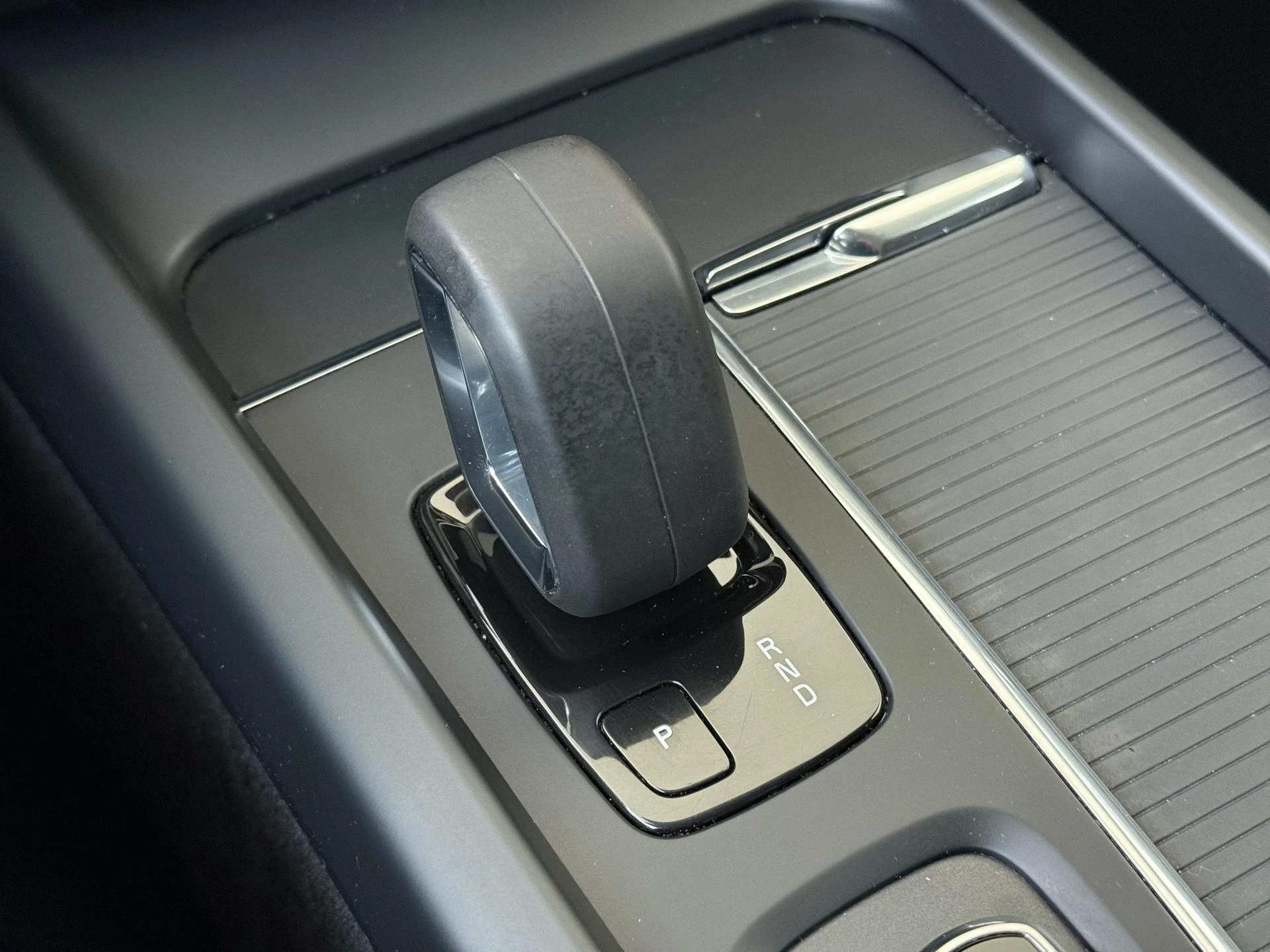 Volvo-V60-image-13