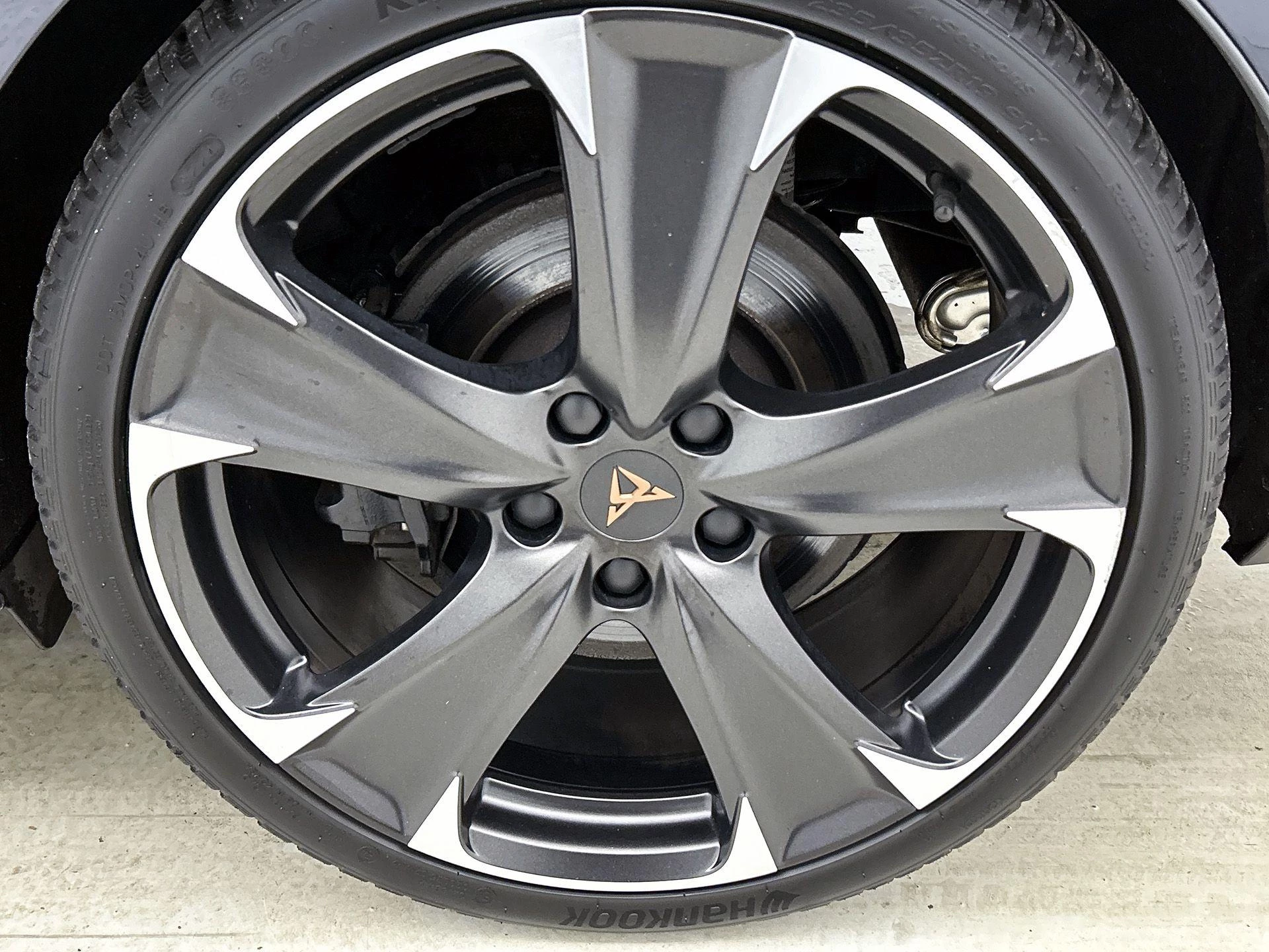 CUPRA-Leon-image-33