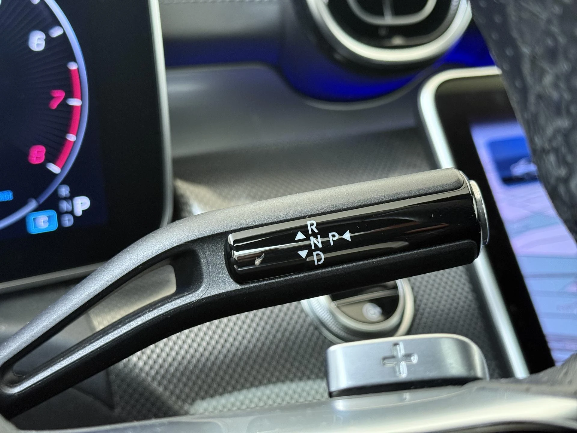Mercedes-Benz-C-Klasse-image-14