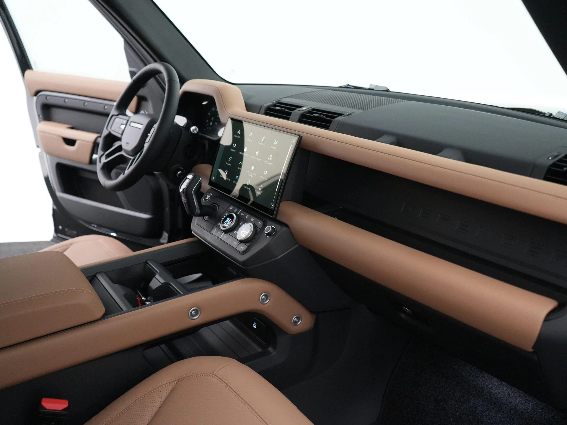 Land Rover-Defender-image-37