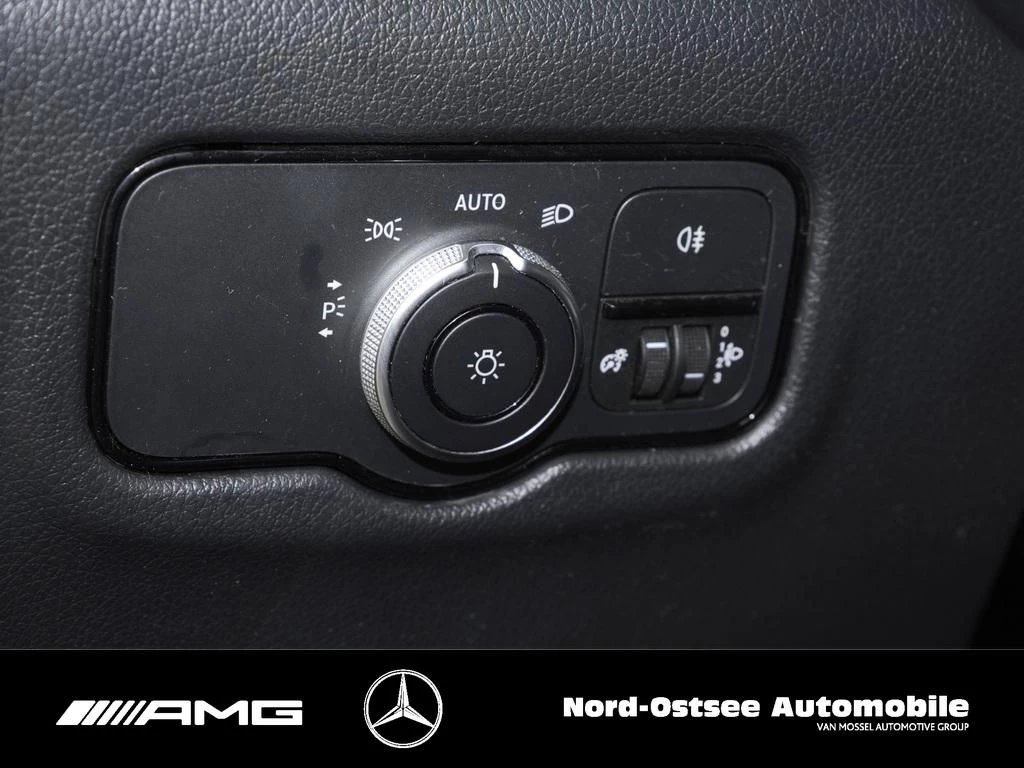 Mercedes-Benz-Vito-image-6