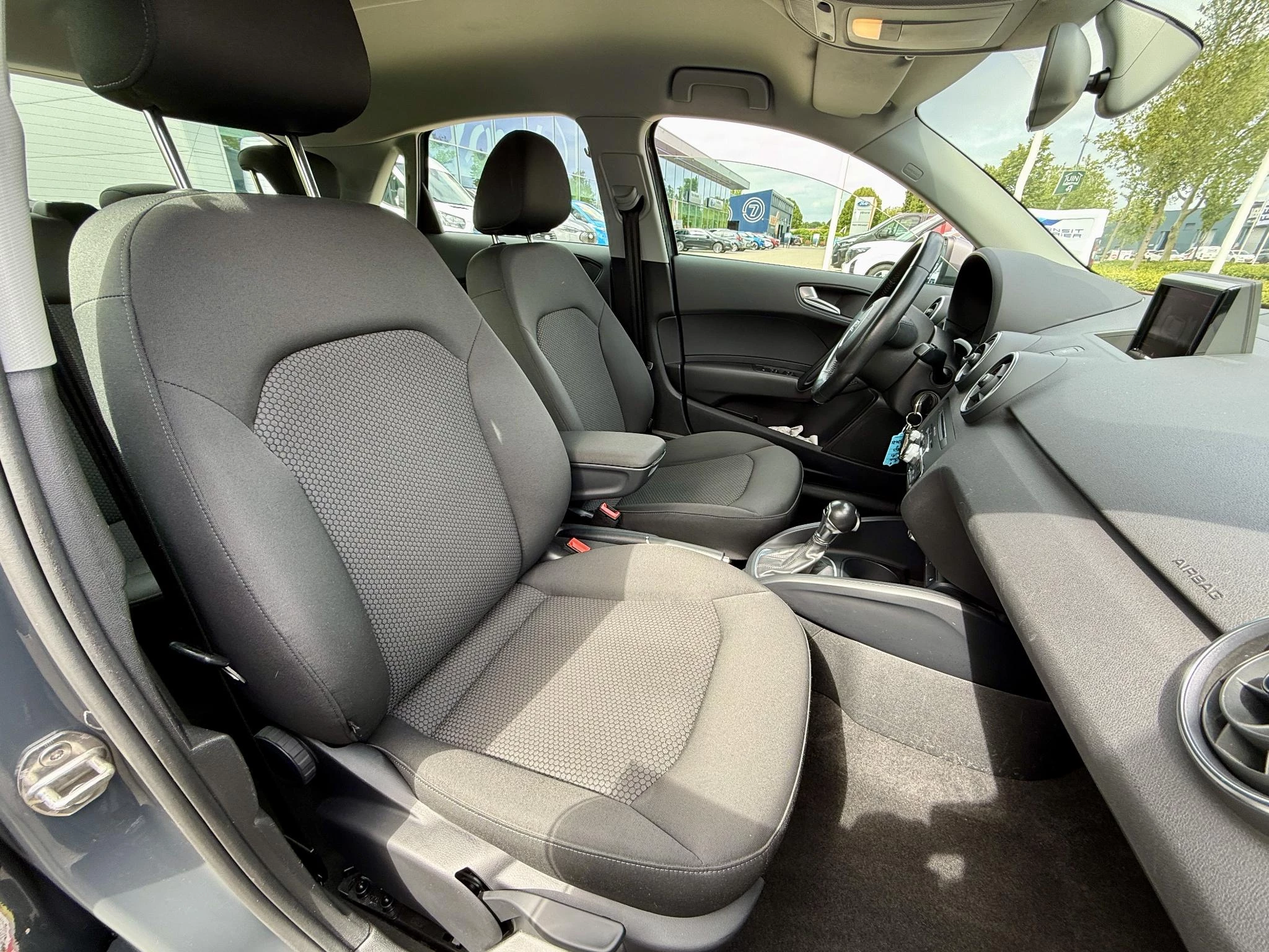 Audi-A1 Sportback-image-9