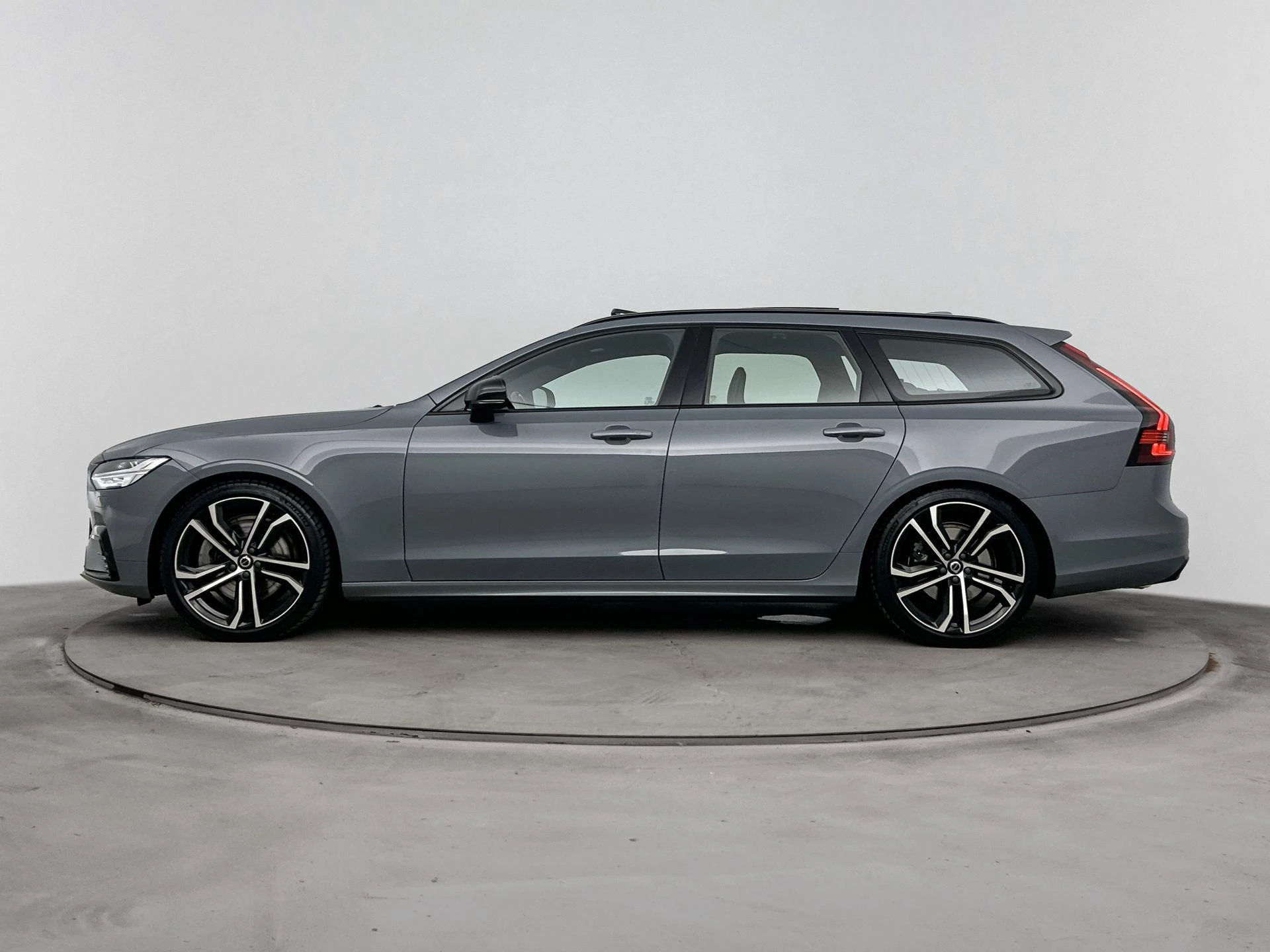 Volvo V90 2.0 B5 R-Design 251PK
