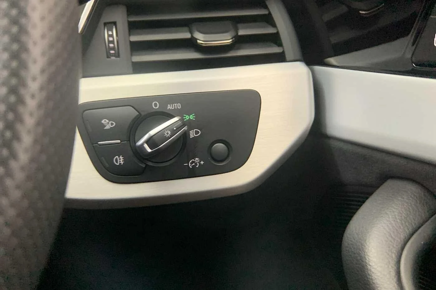 Audi-A4-image-24