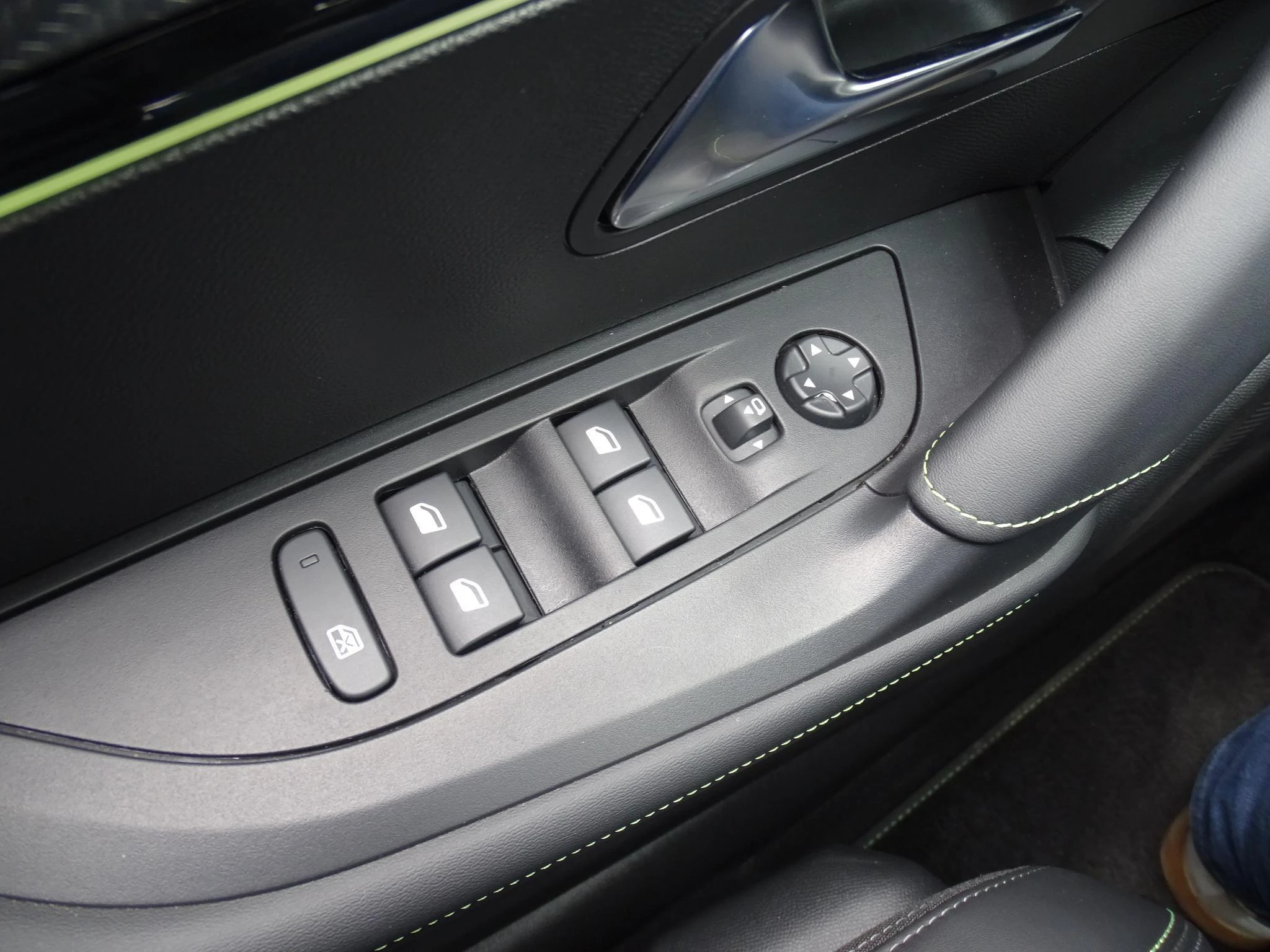 Peugeot-2008-image-22