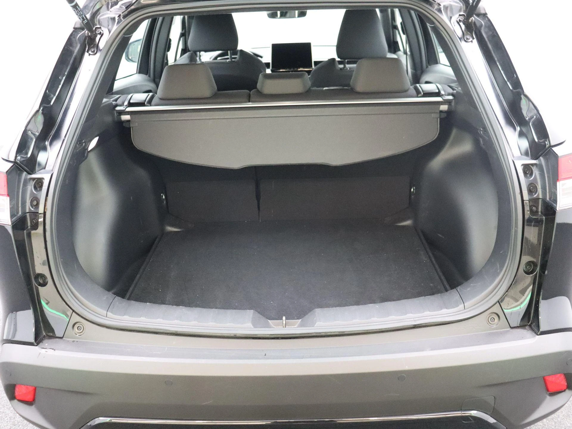 Toyota-Corolla Cross-image-18