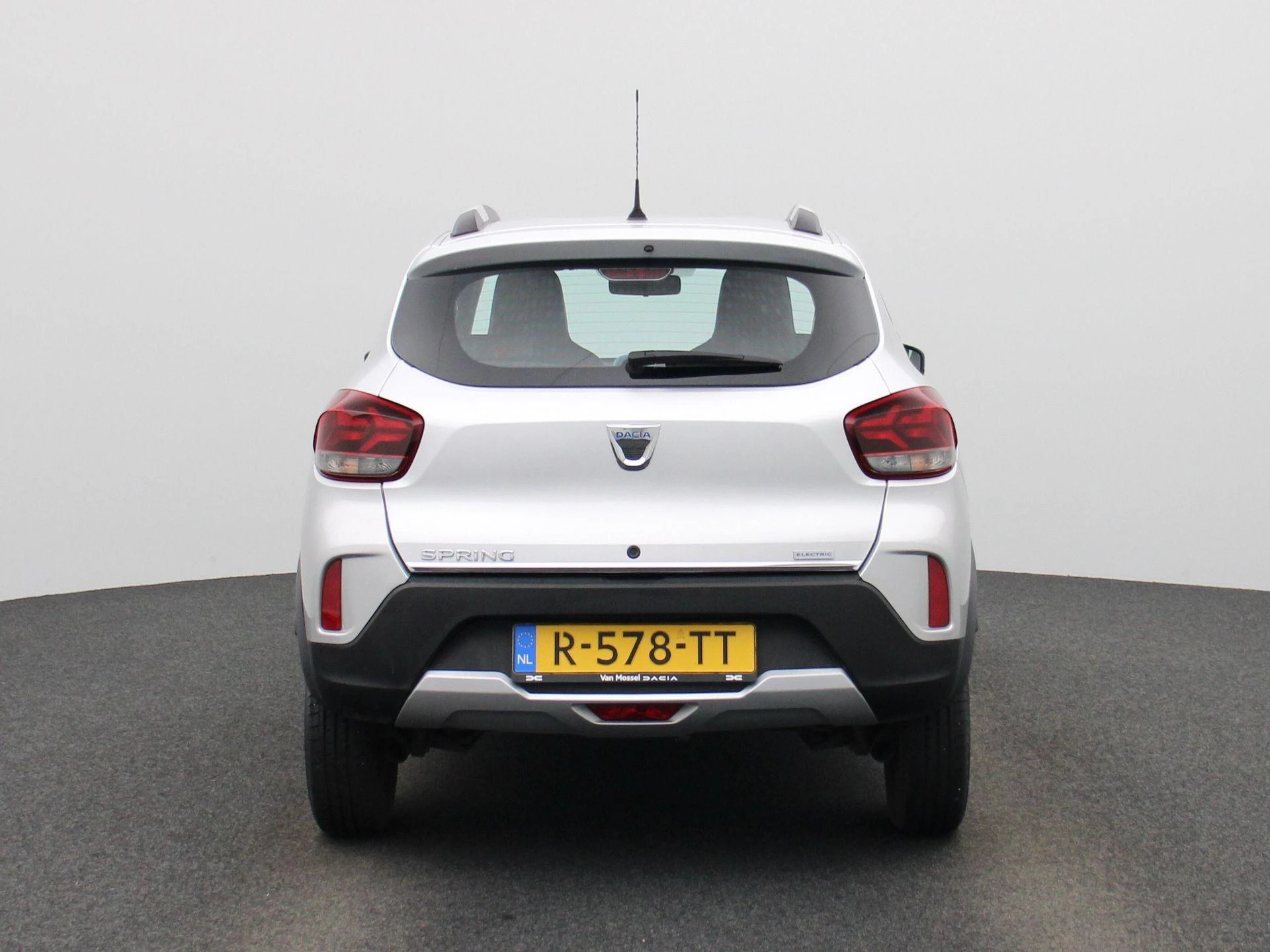 Dacia-Spring-image-4