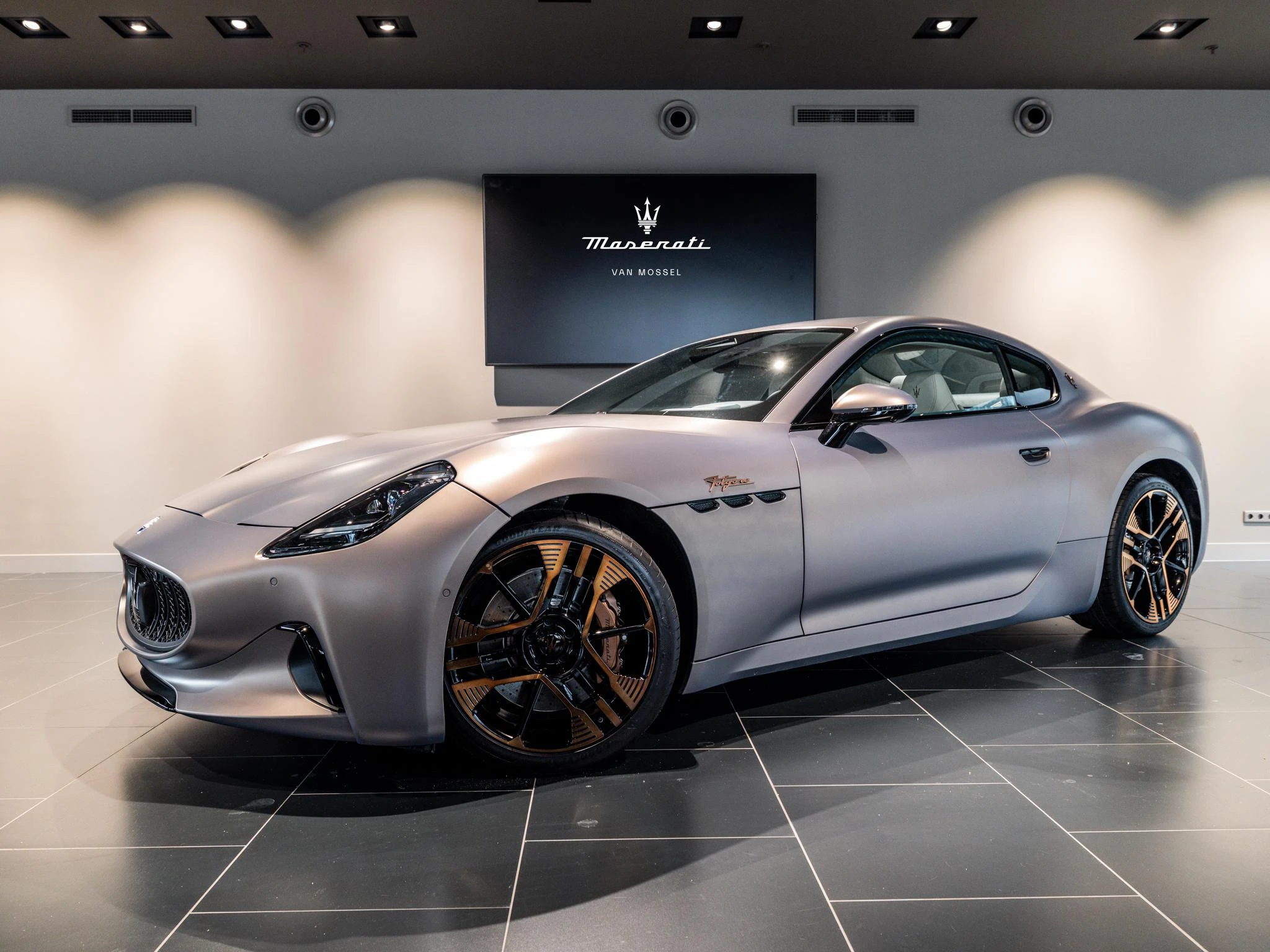 Maserati-GranTurismo-image-1