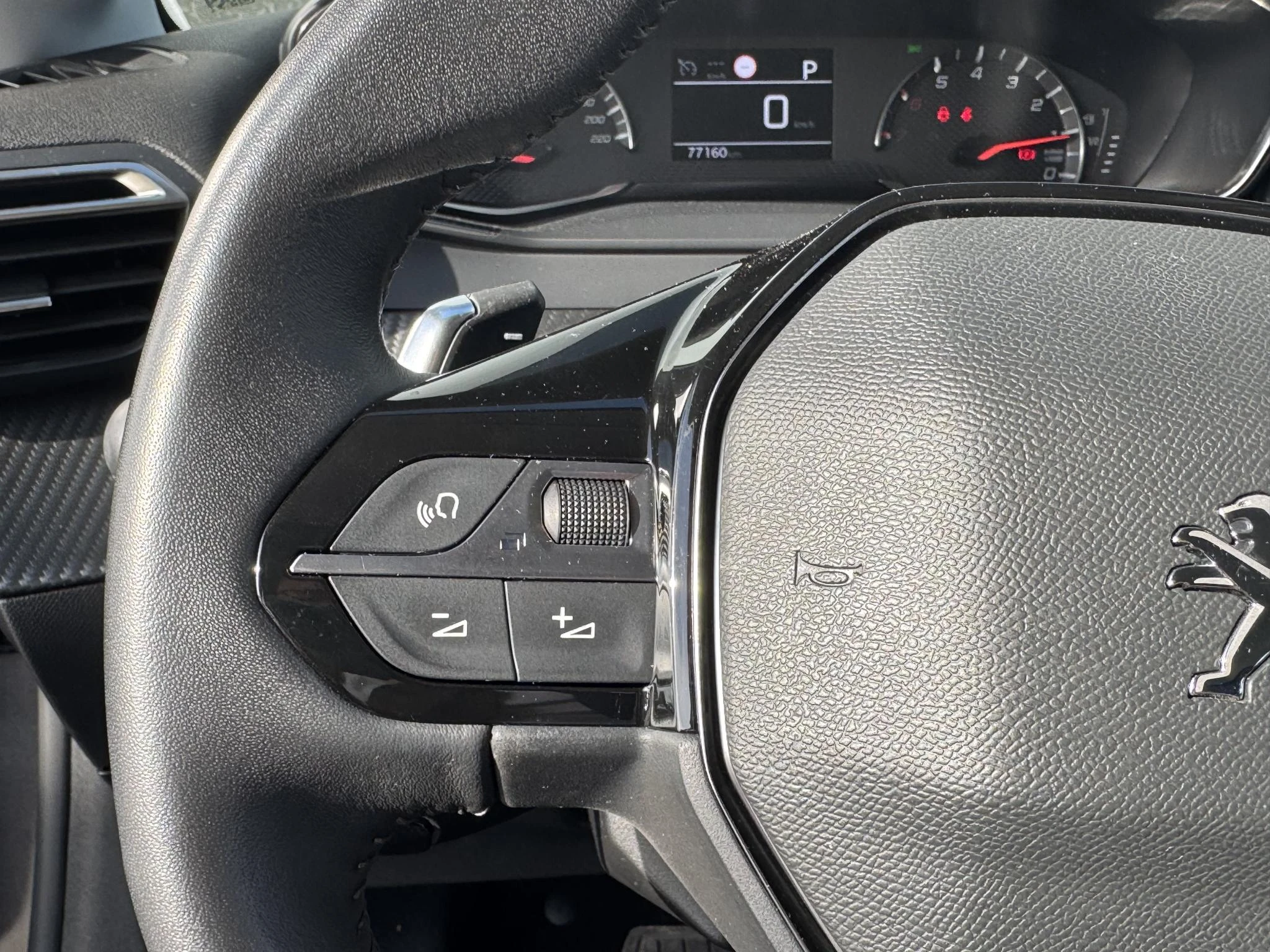 Peugeot-208-image-12