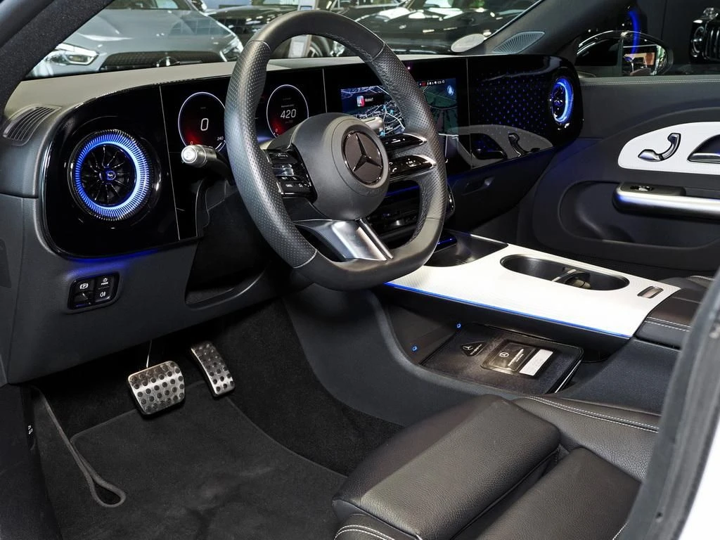 Mercedes-Benz-CLA 250+-image-5