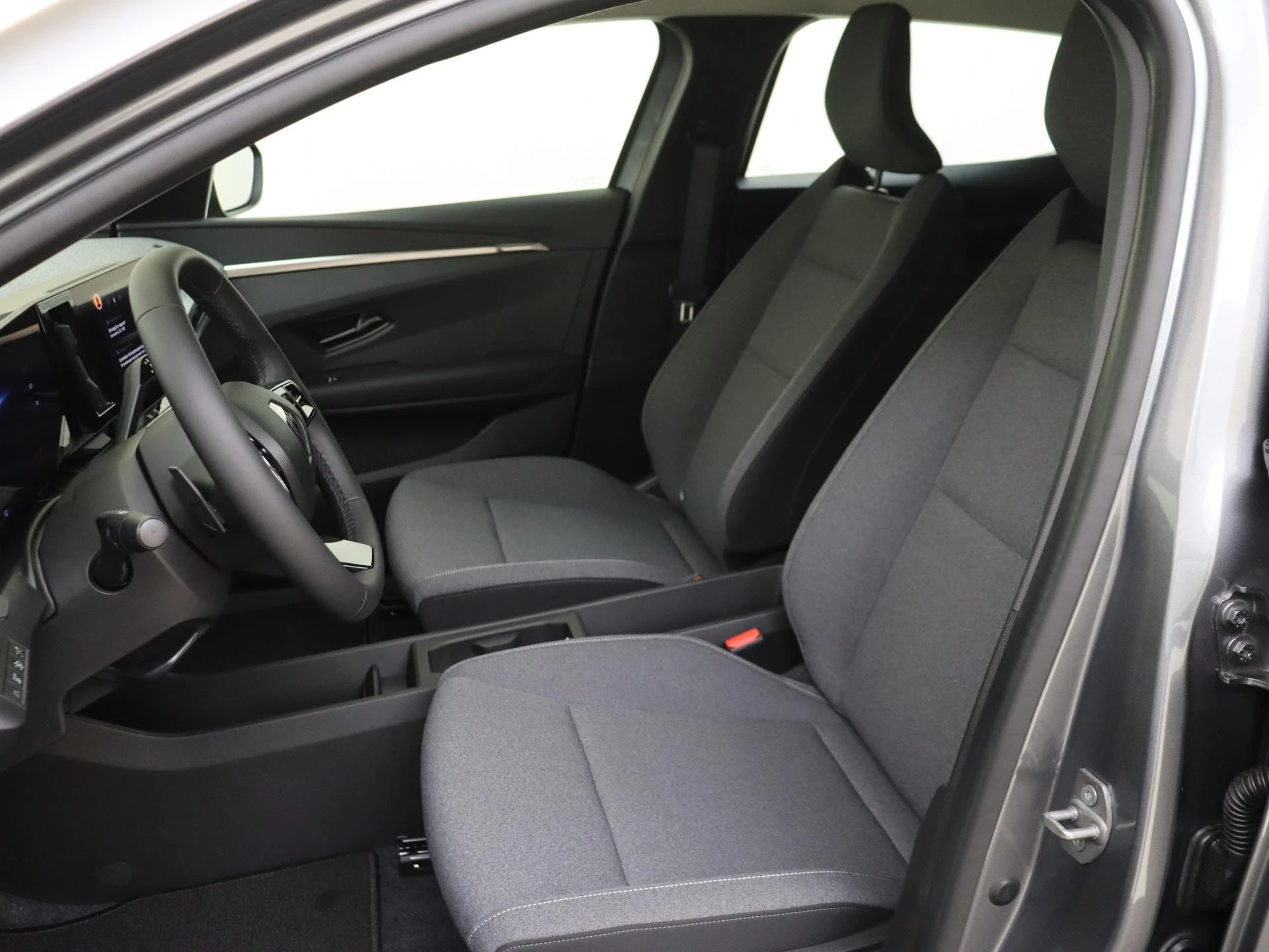 Renault-Megane E-Tech-image-14