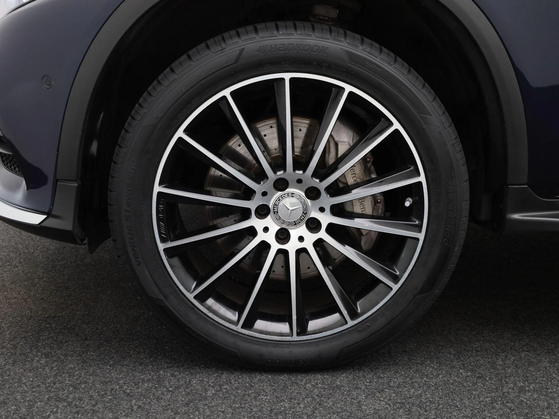 Mercedes-Benz-GLC-image-14
