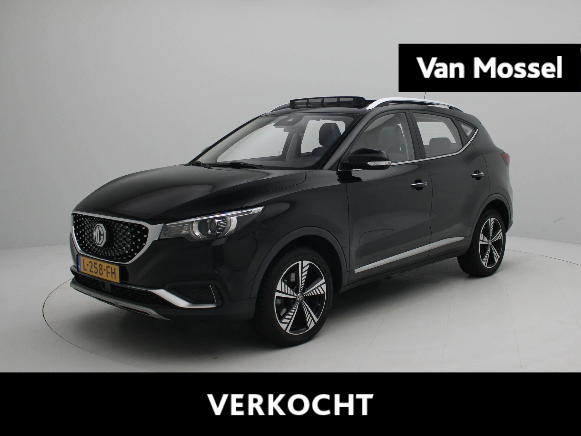 MG-ZS EV-image-0