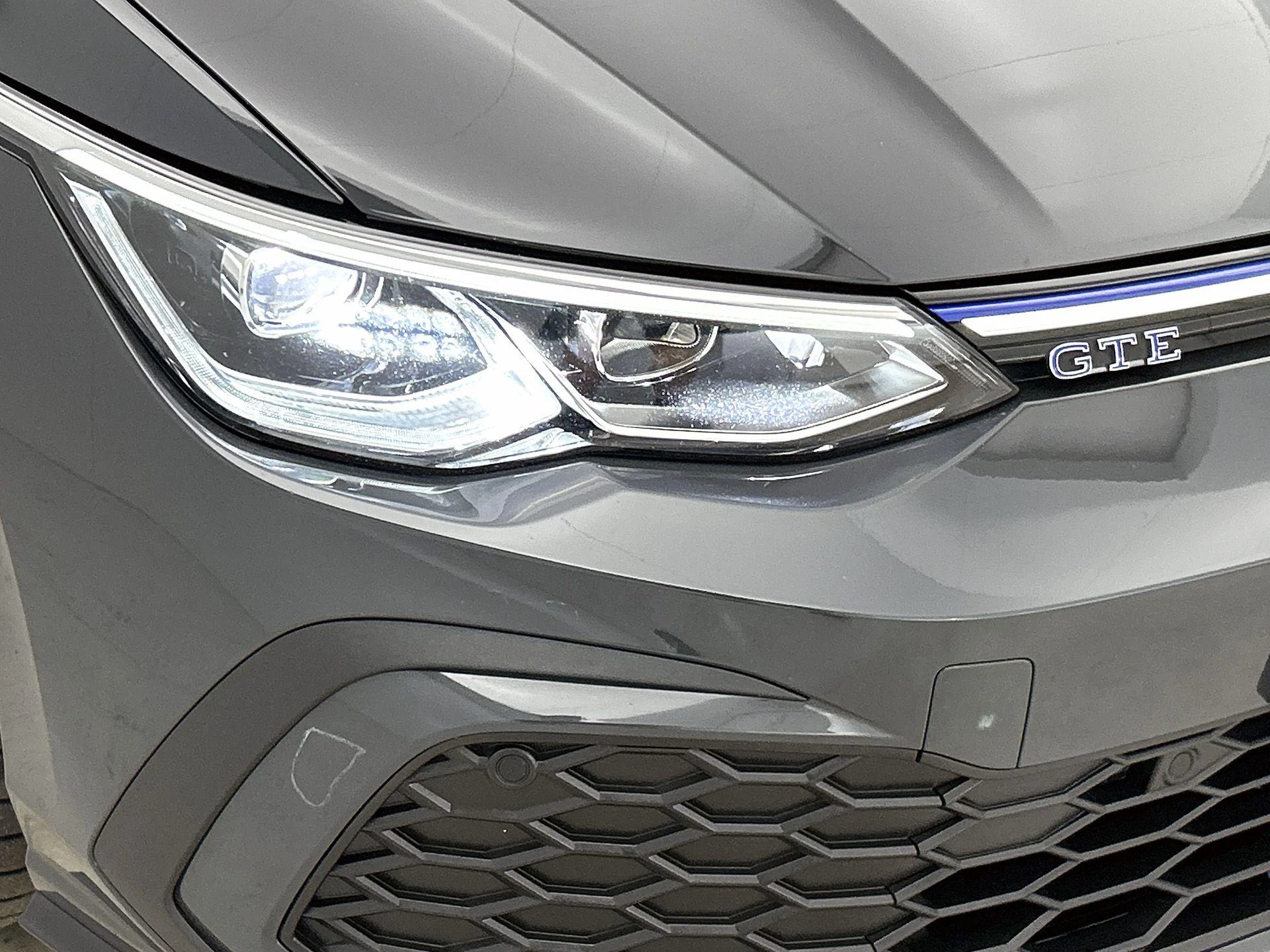 Volkswagen-Golf-image-22