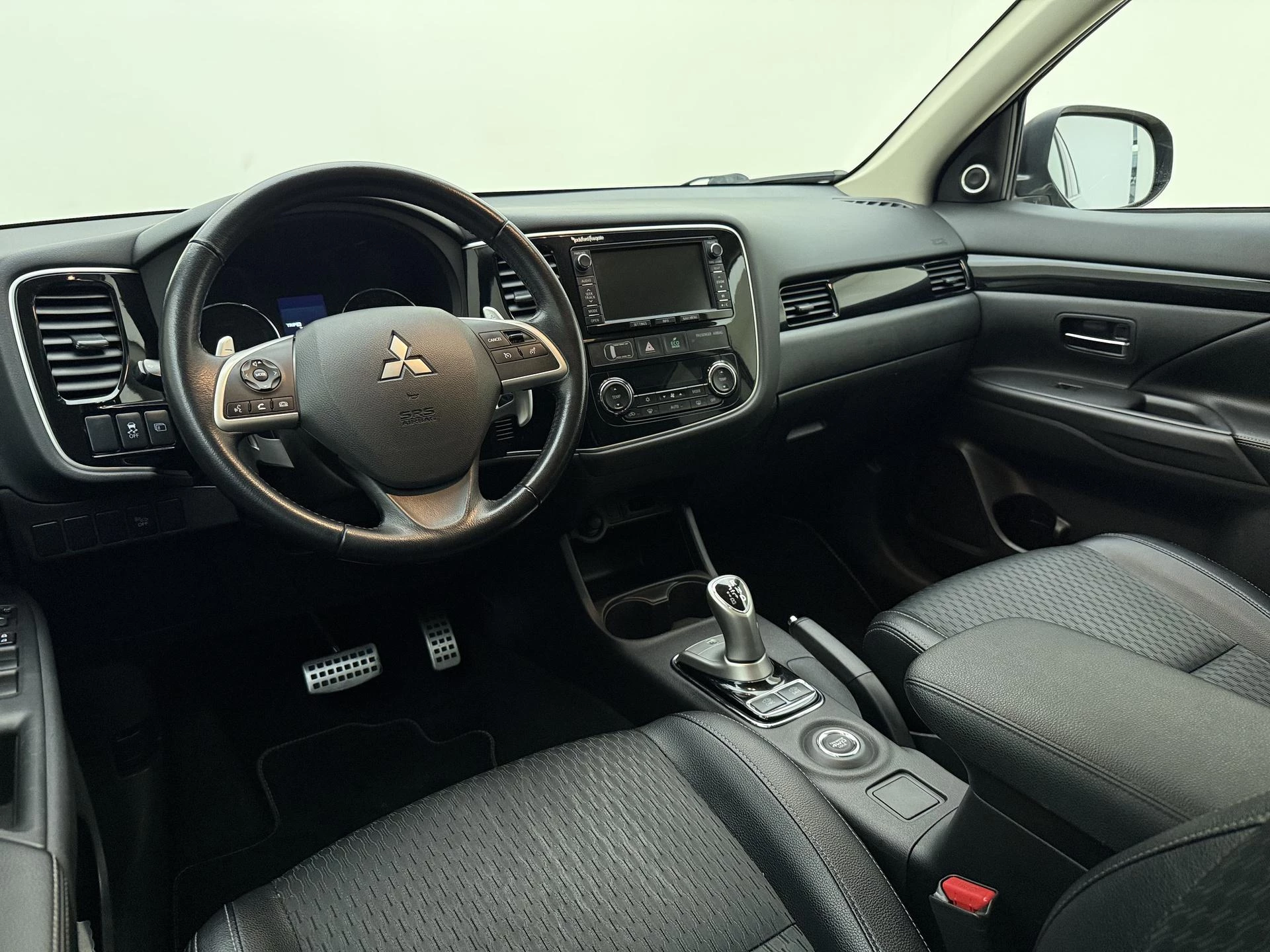 Mitsubishi-Outlander-image-9