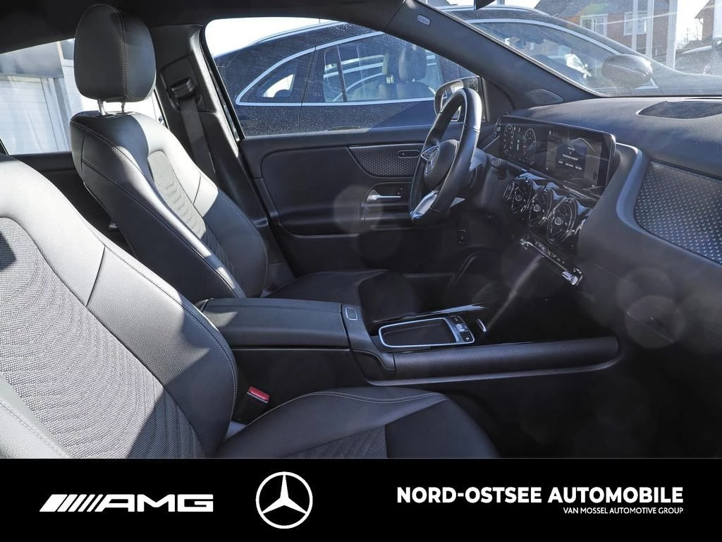 Mercedes-Benz GLA 200 ADVANCED SHZ LHZ KAMERA LED NAVI DCTH247 GLA 200 ADVANCED SHZ LHZ KAMERA LED NAVI DCT