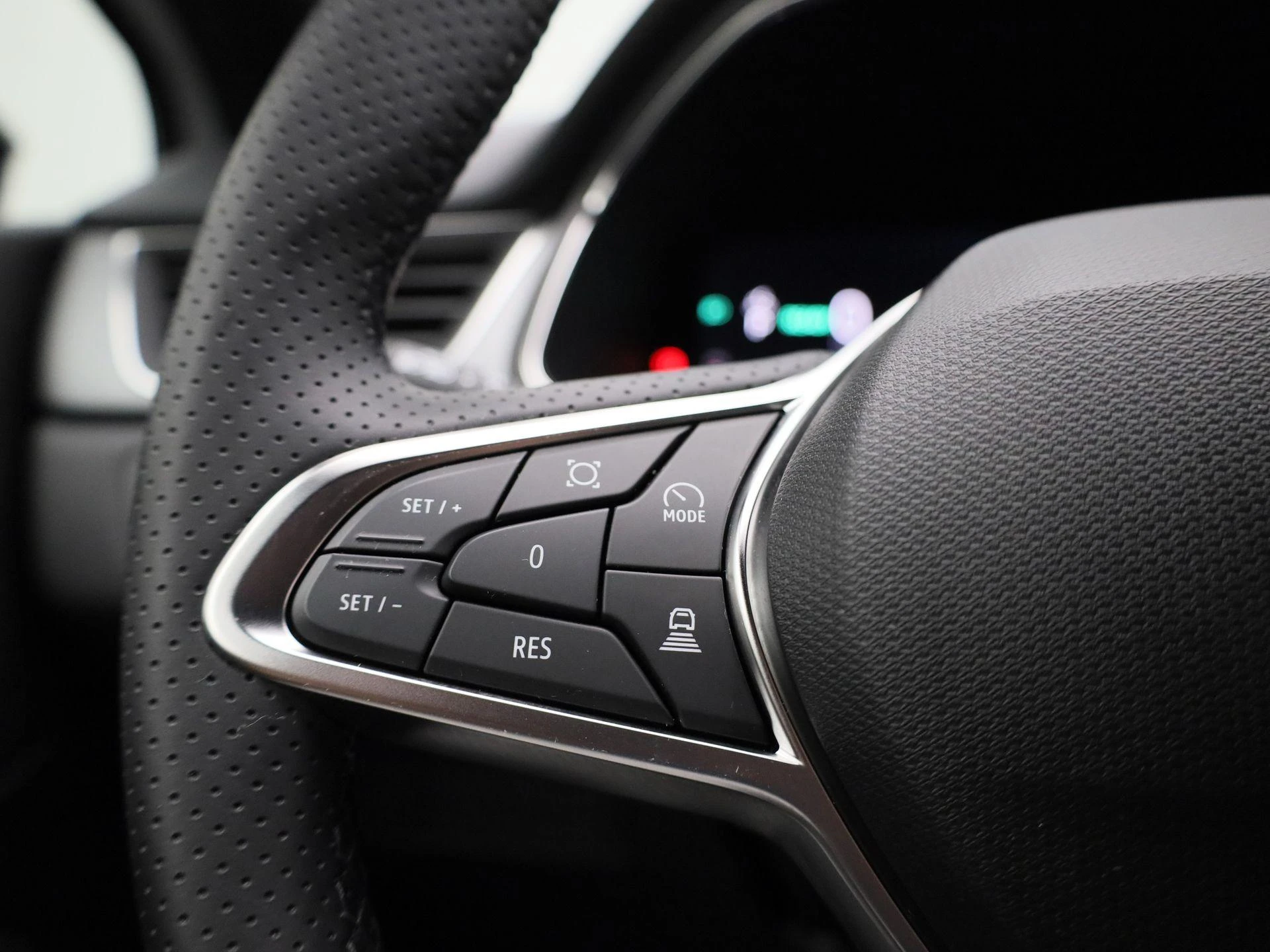 Renault-Captur-image-16