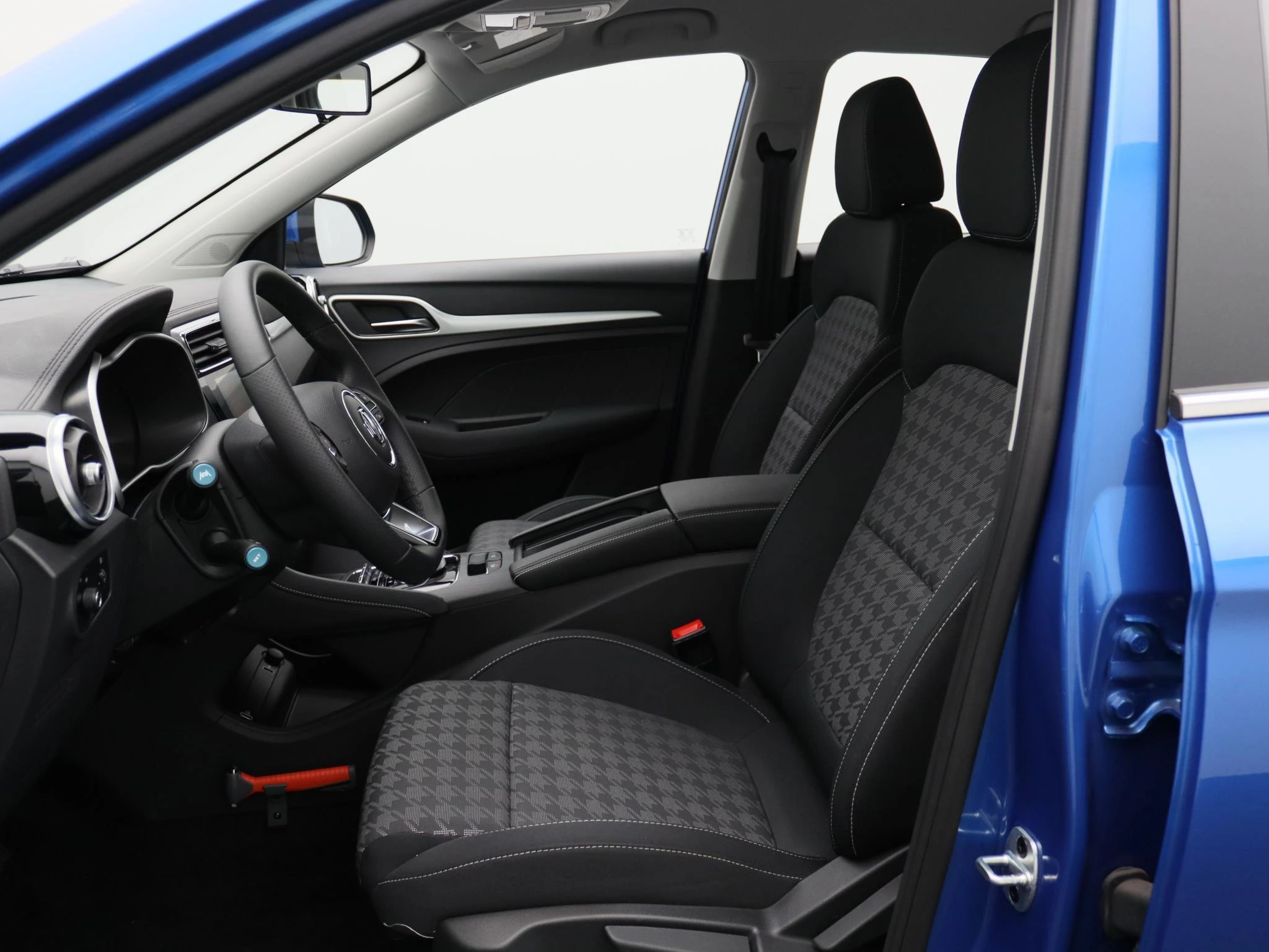 MG-ZS EV-image-9