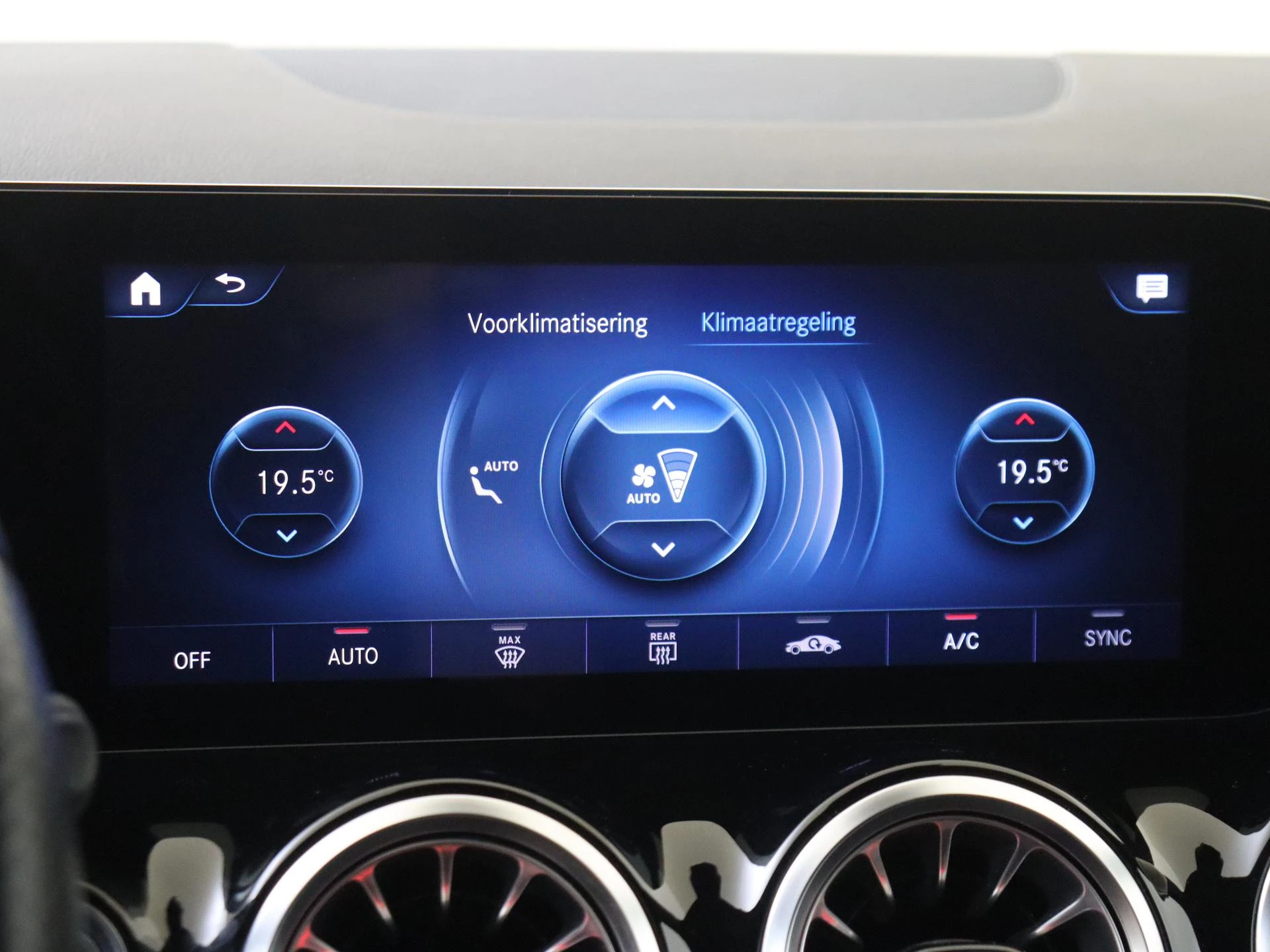 Mercedes-Benz EQA 350 4MATIC Edition 1 67 kWh