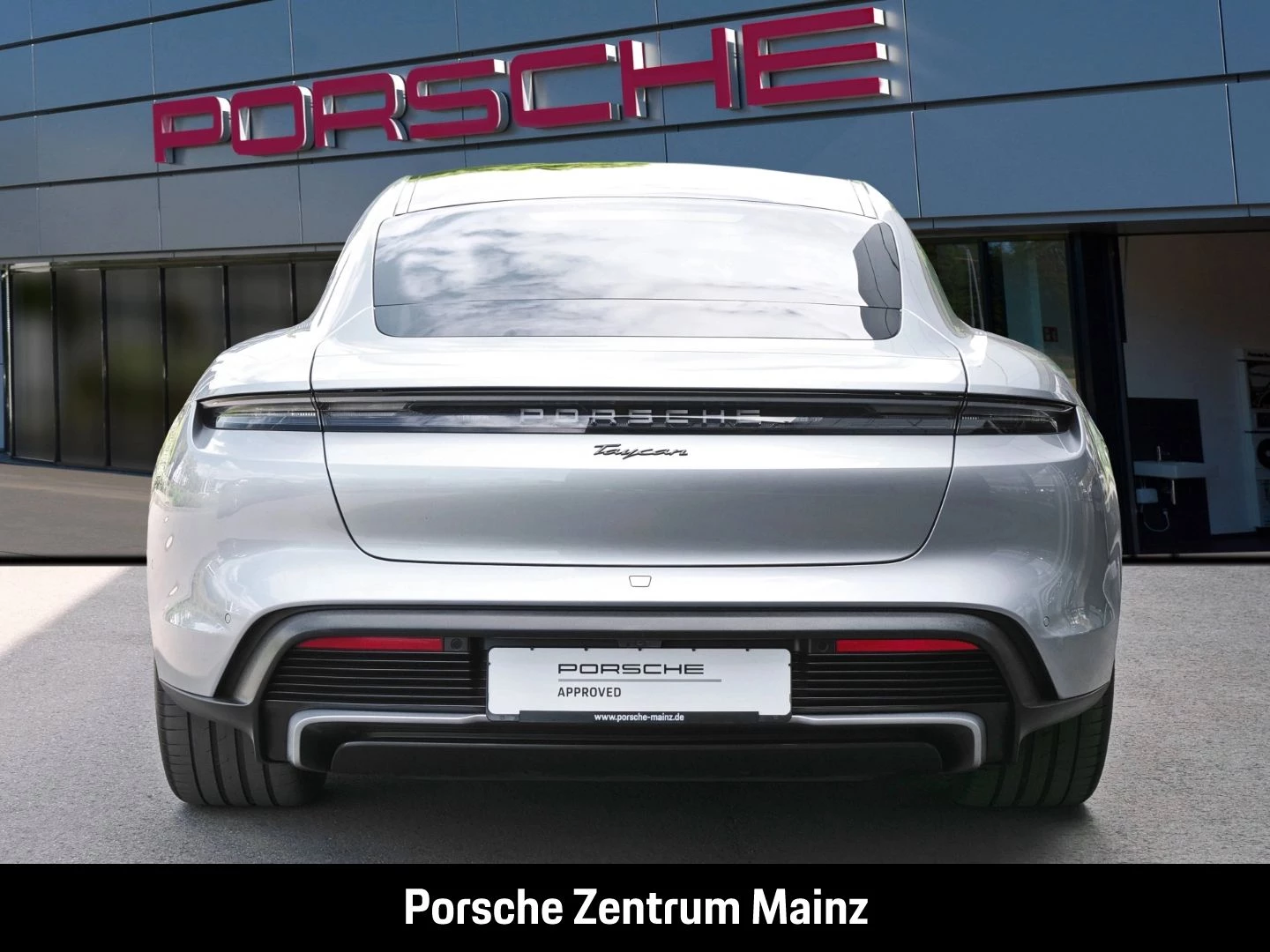 Porsche-Taycan-image-8