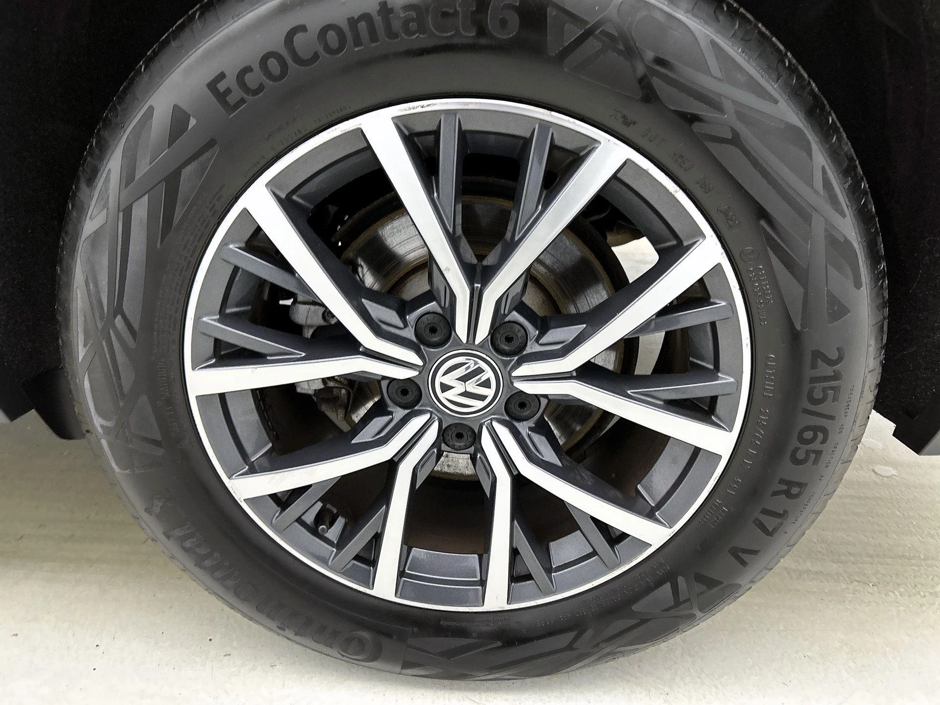 Volkswagen-Tiguan Allspace-image-36