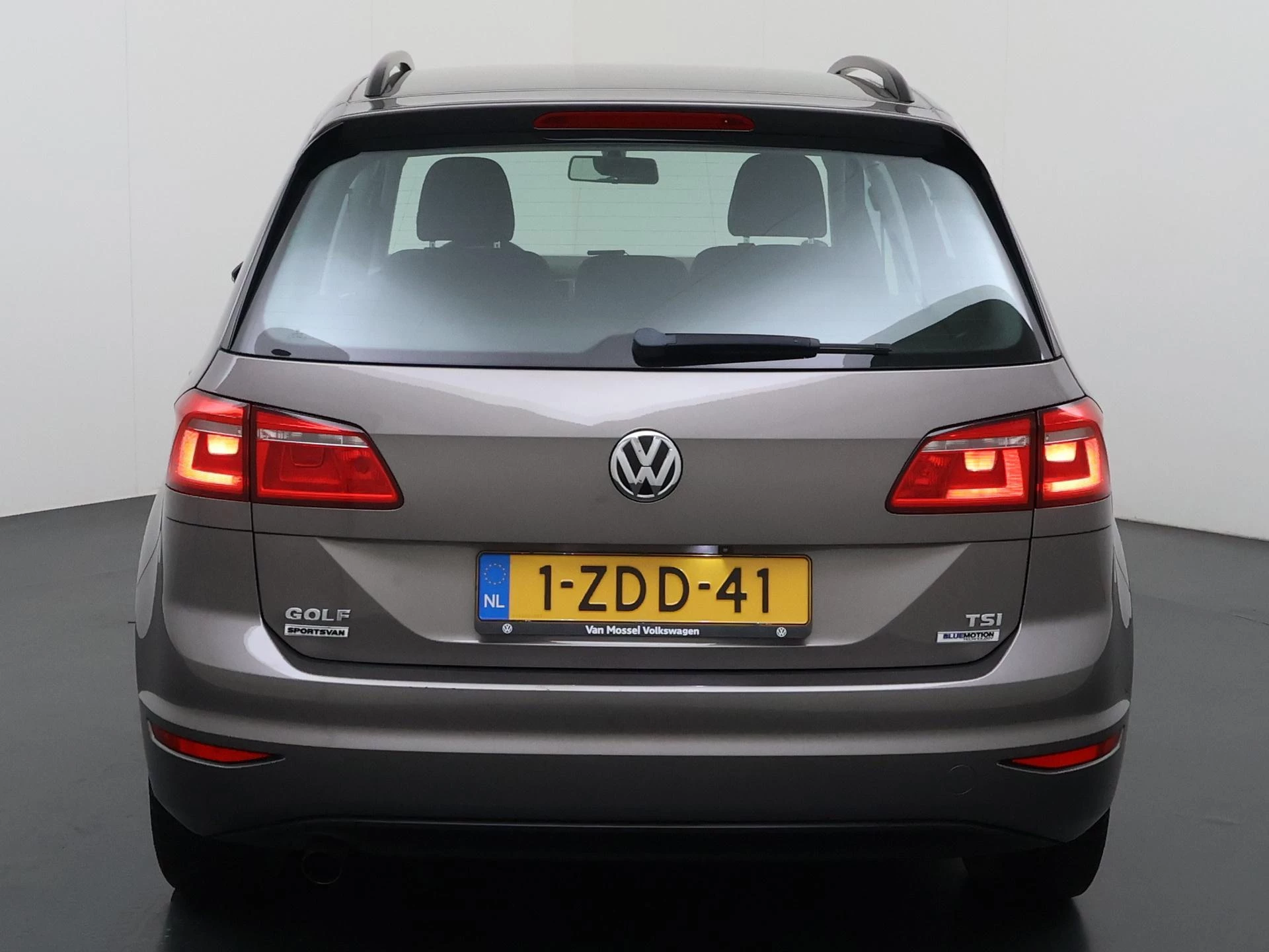 Volkswagen-Golf Sportsvan-image-40
