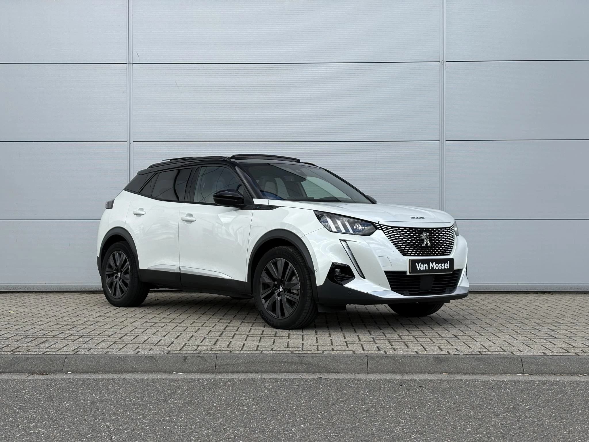 Peugeot e-2008 EV GT Pack 50 kWh