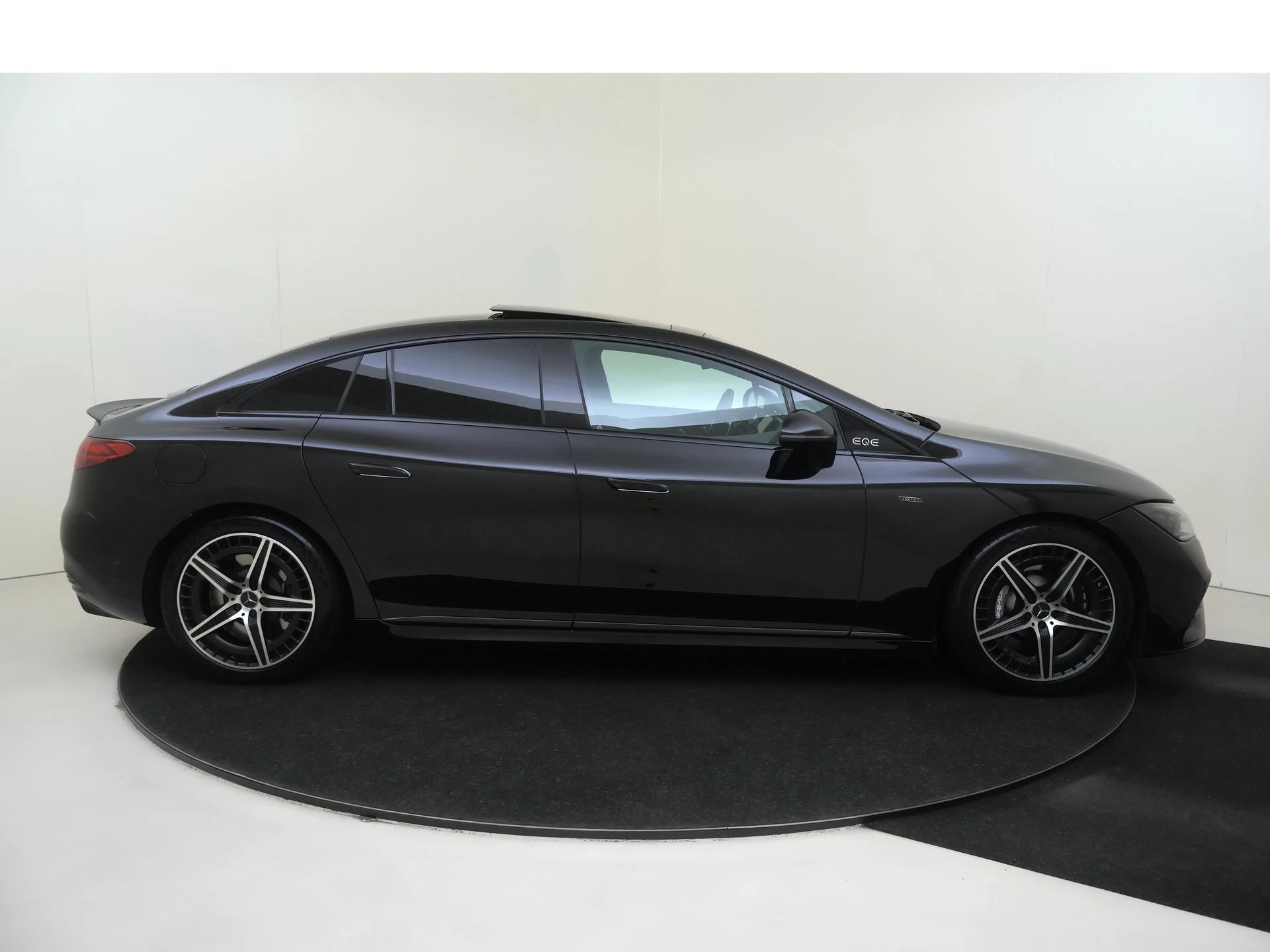 Mercedes-Benz EQE AMG 53 4MATIC+ 90 kWh